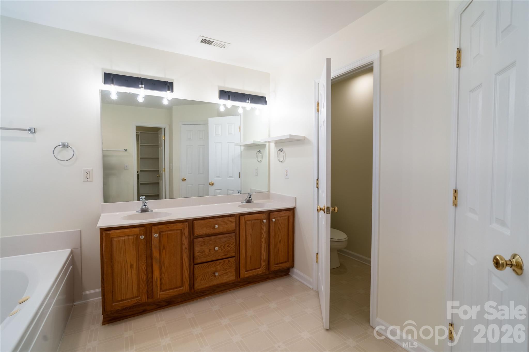 16905 Laureate Road #16 — Huntersville