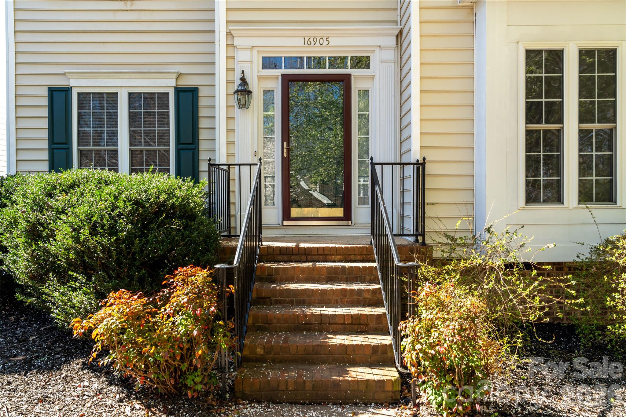16905 Laureate Road #16 — Huntersville