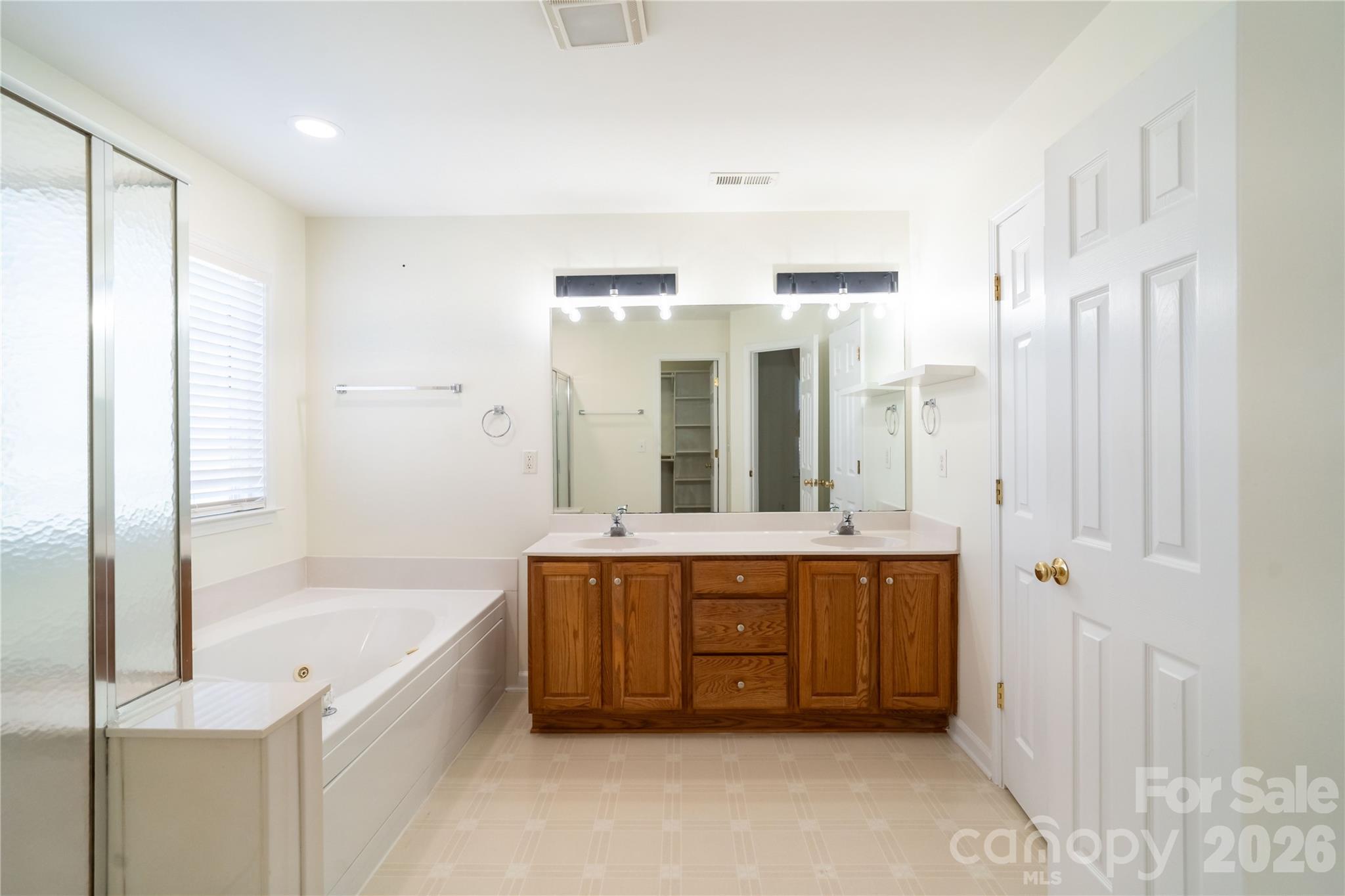 16905 Laureate Road #16 — Huntersville