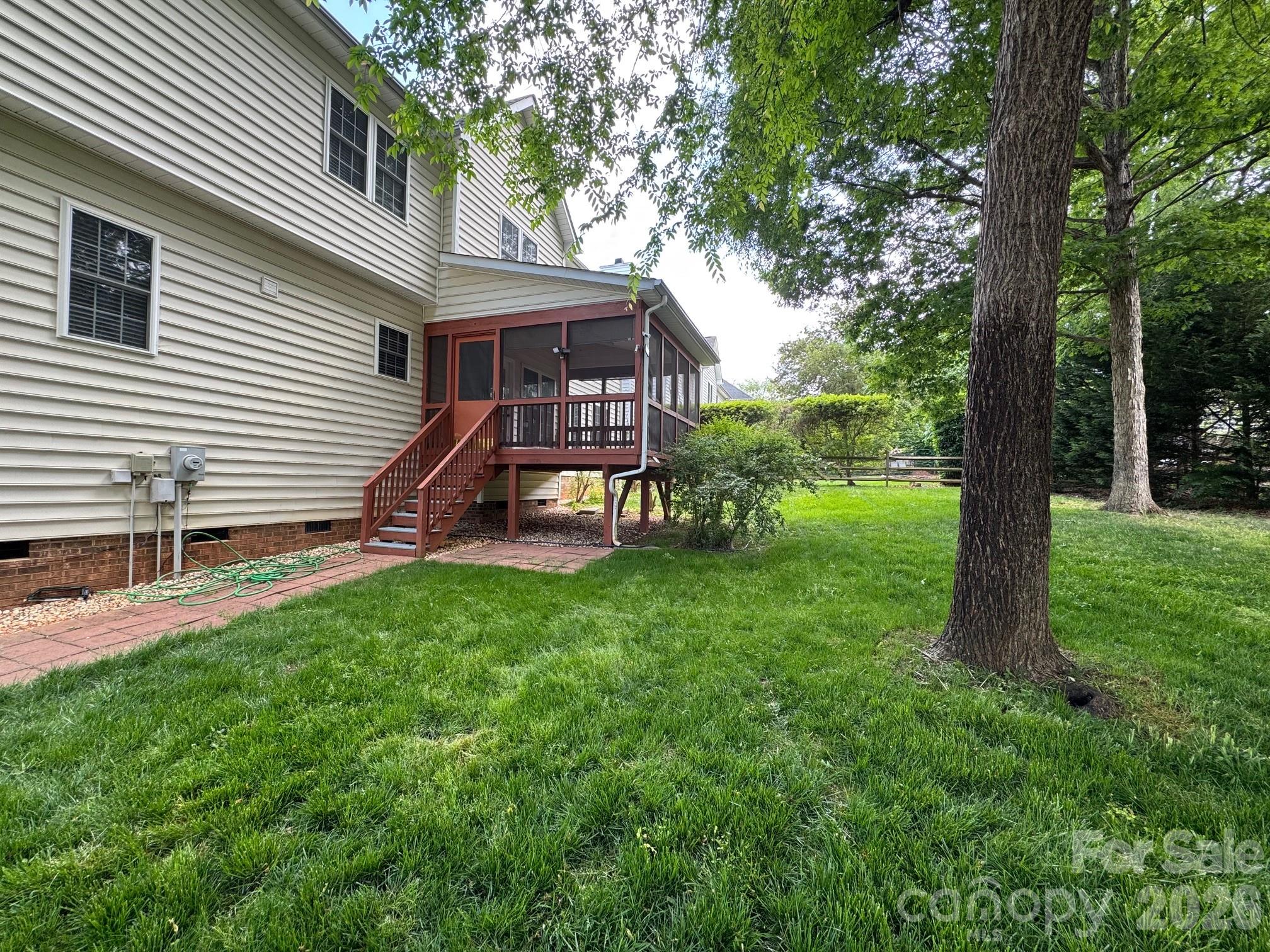 16905 Laureate Road #16 — Huntersville