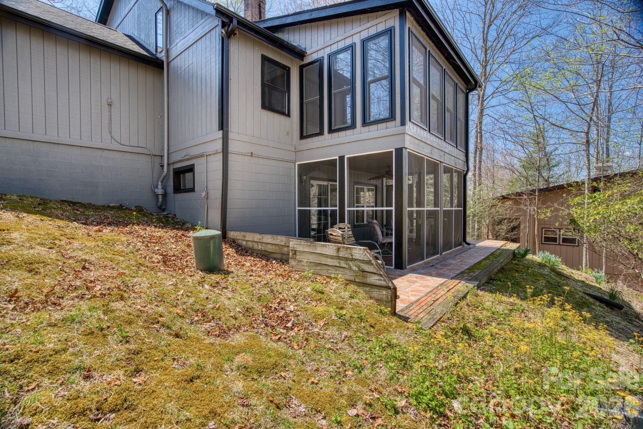 46 Wahuhu Court — Brevard