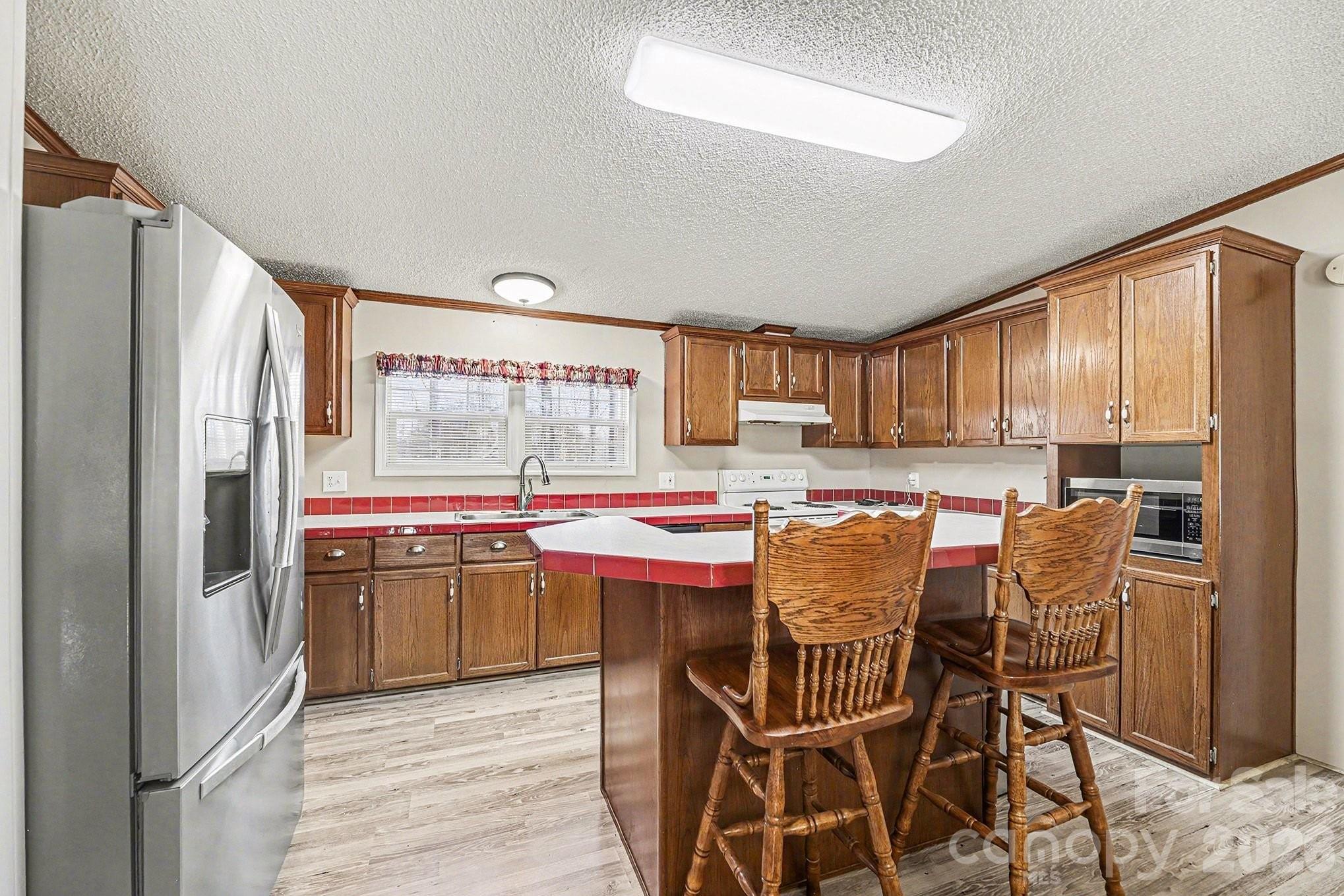 1115 Cross Creek Drive — Walnut Cove