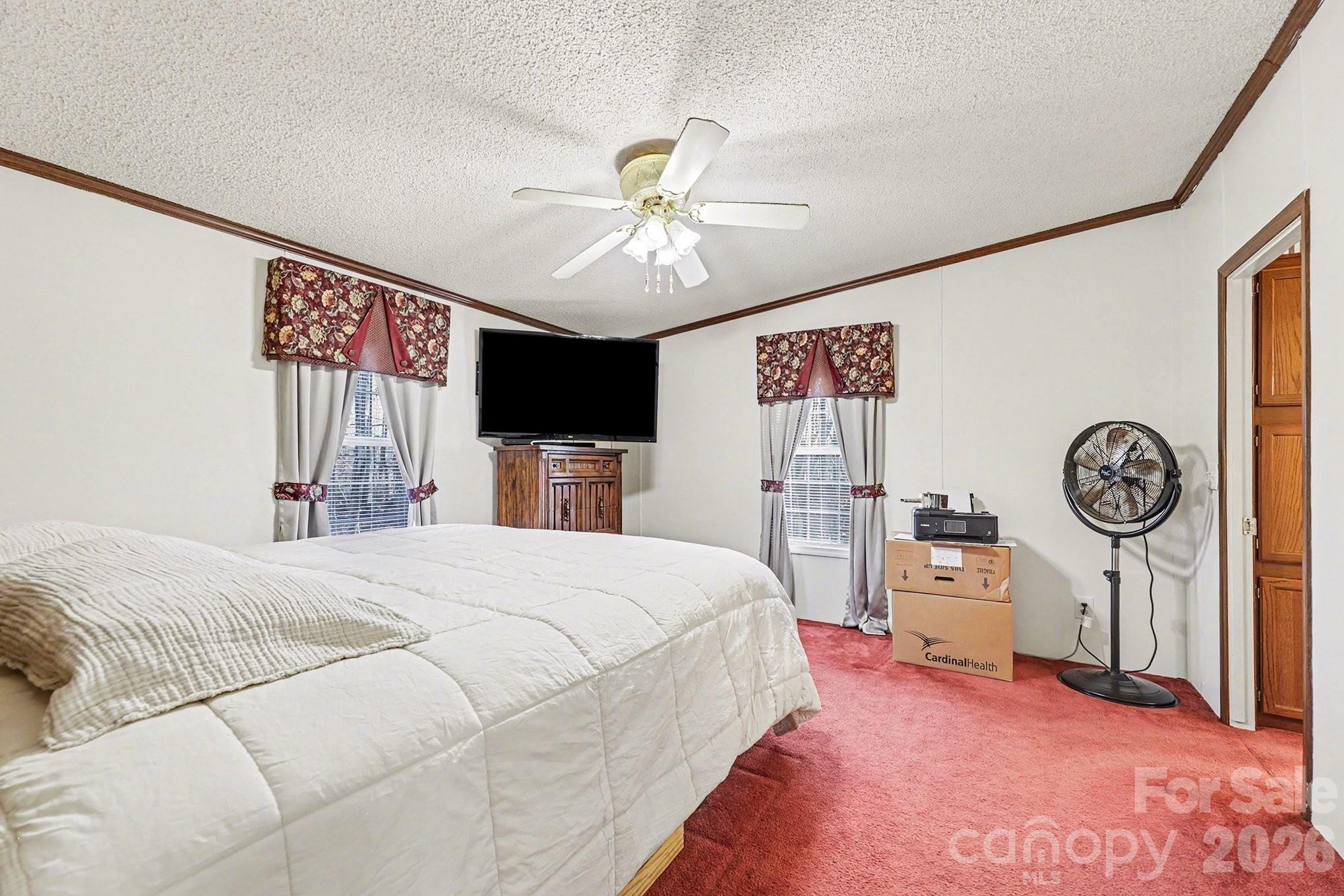 1115 Cross Creek Drive — Walnut Cove