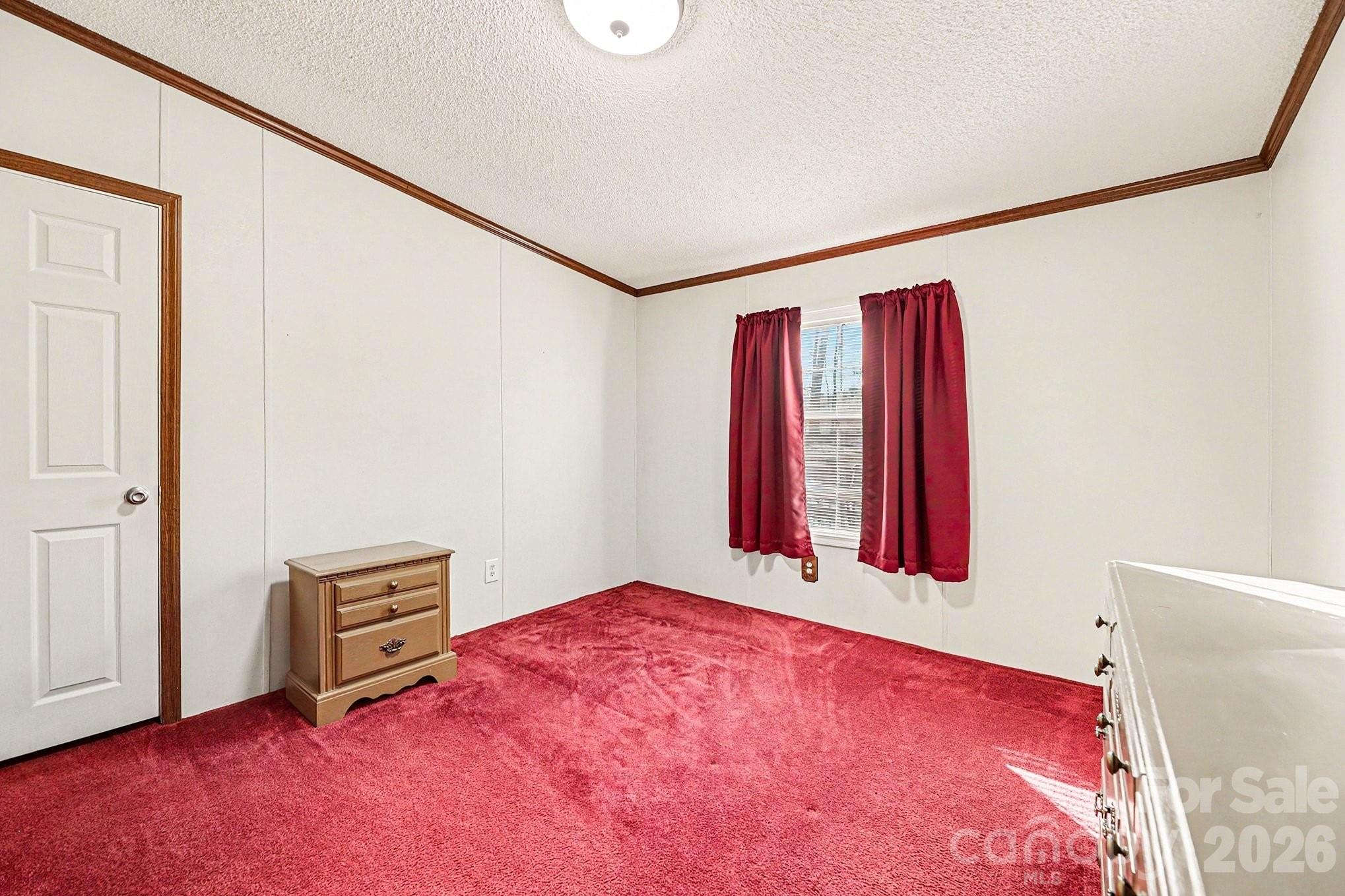 1115 Cross Creek Drive — Walnut Cove