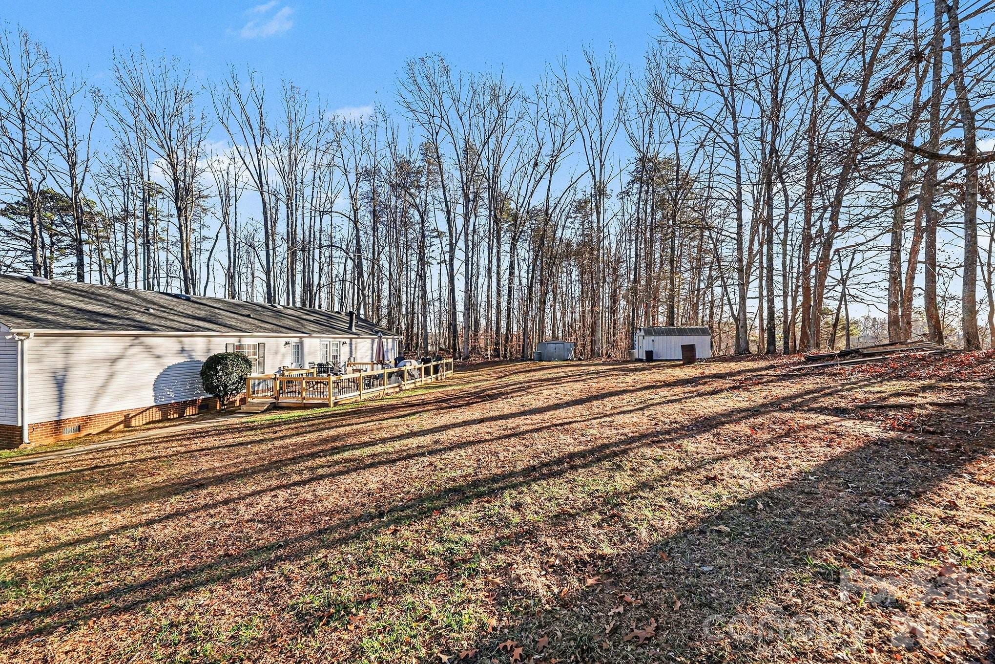 1115 Cross Creek Drive — Walnut Cove