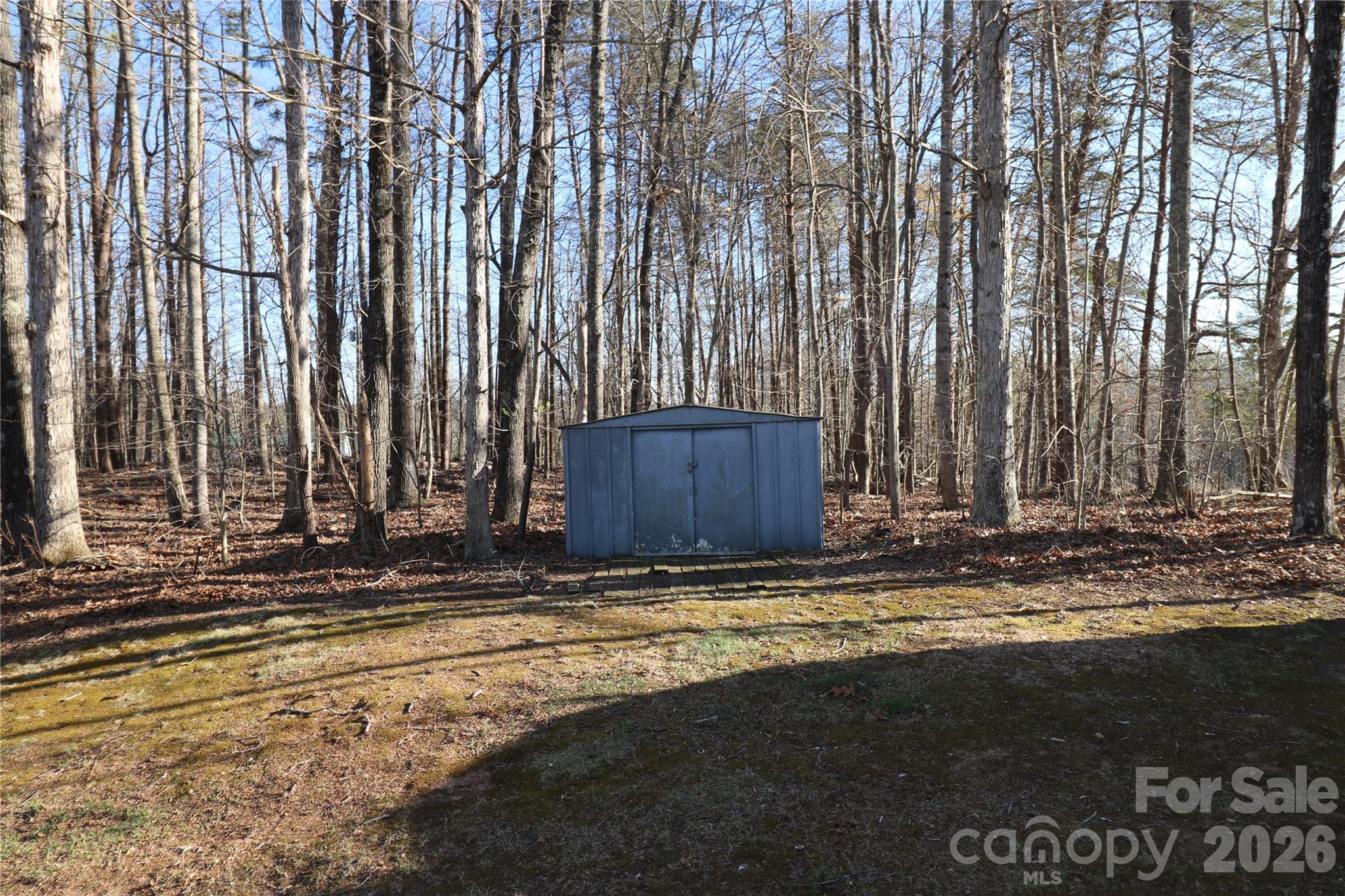 1115 Cross Creek Drive — Walnut Cove