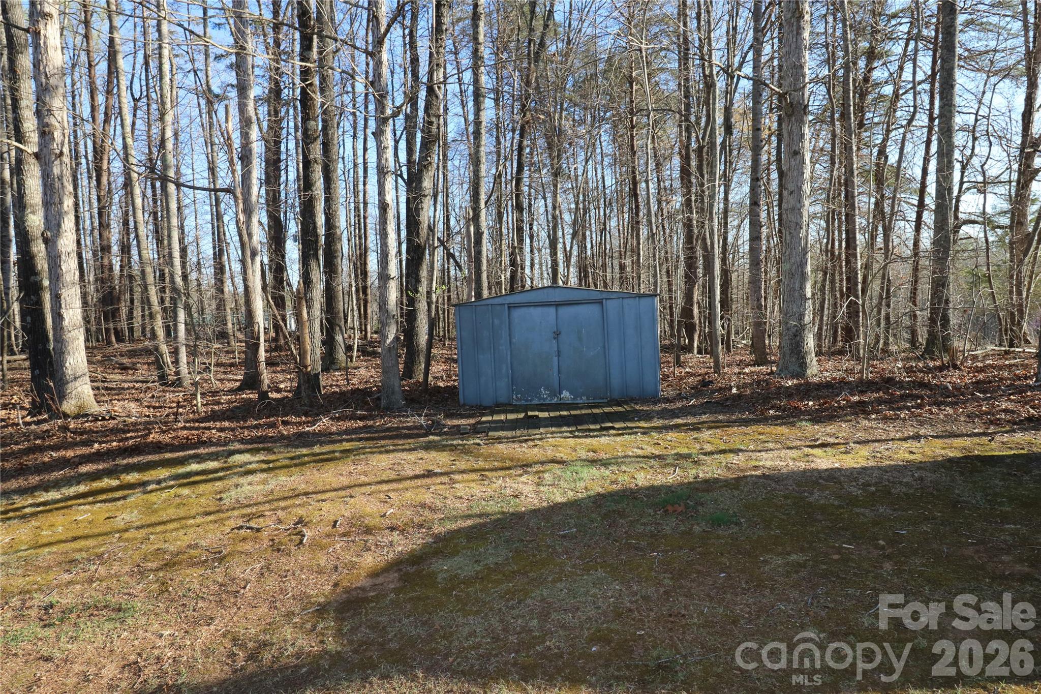 1115 Cross Creek Drive — Walnut Cove