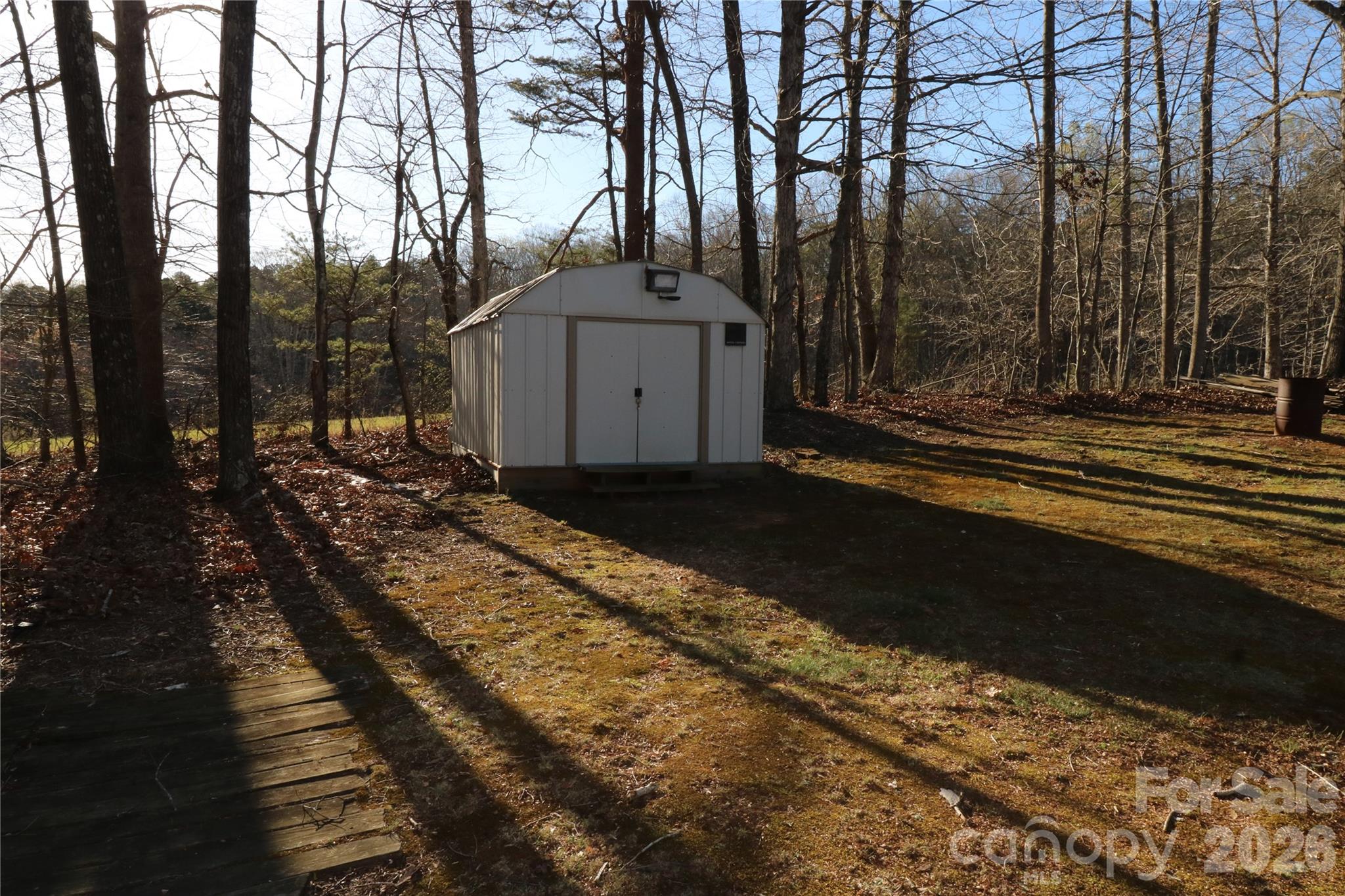 1115 Cross Creek Drive — Walnut Cove