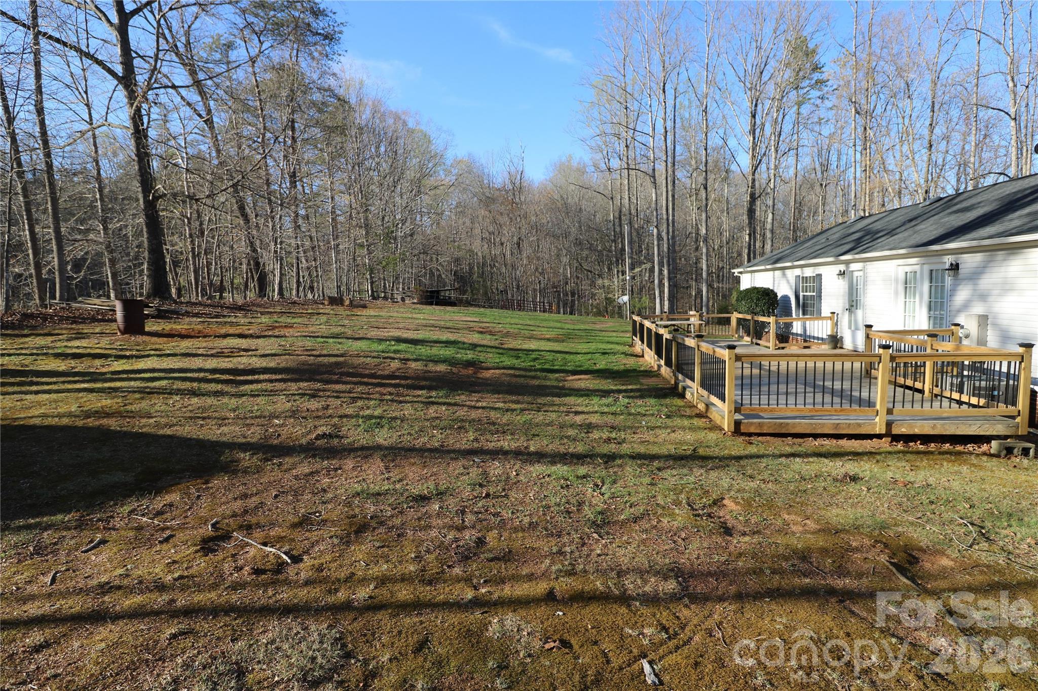 1115 Cross Creek Drive — Walnut Cove