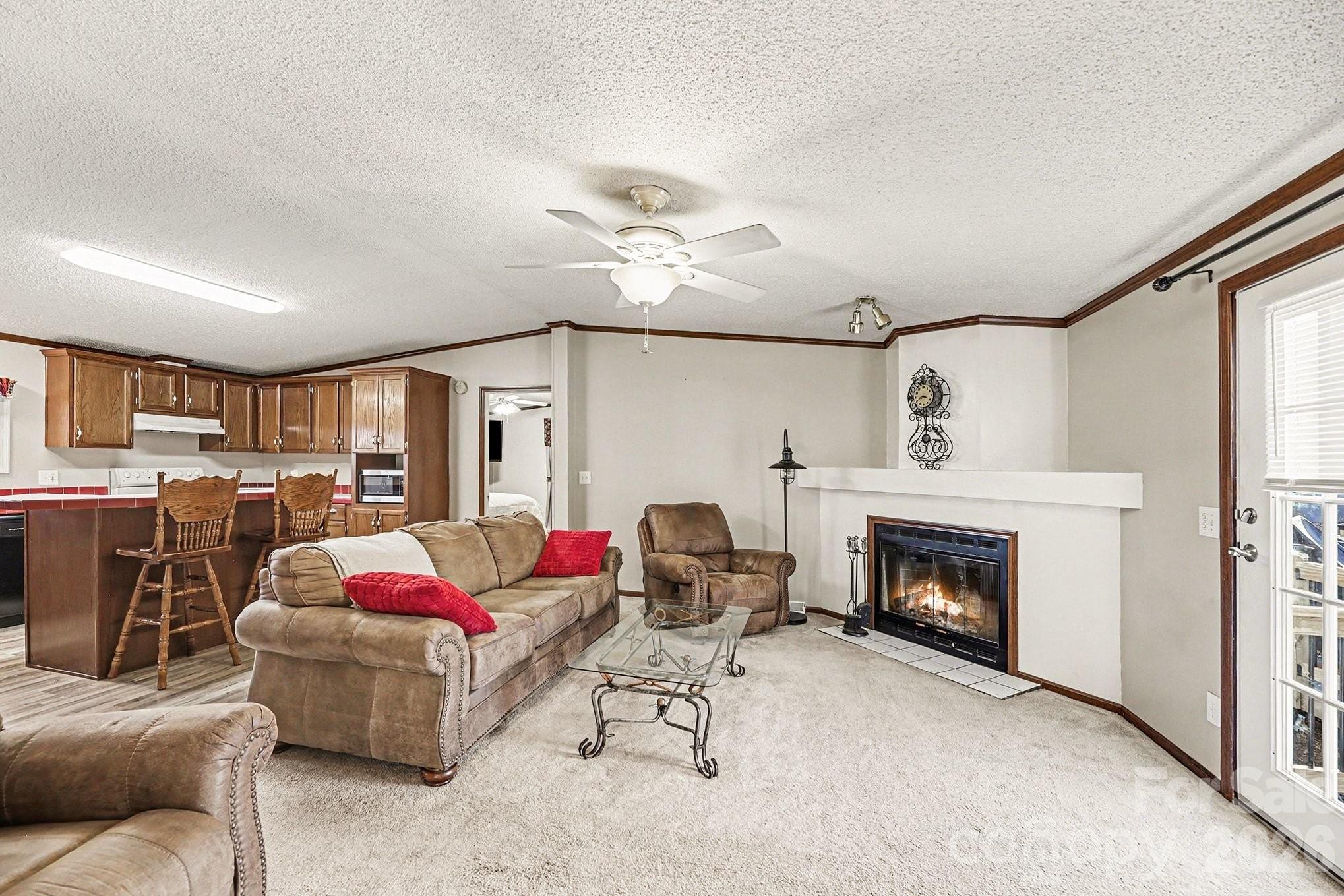 1115 Cross Creek Drive — Walnut Cove