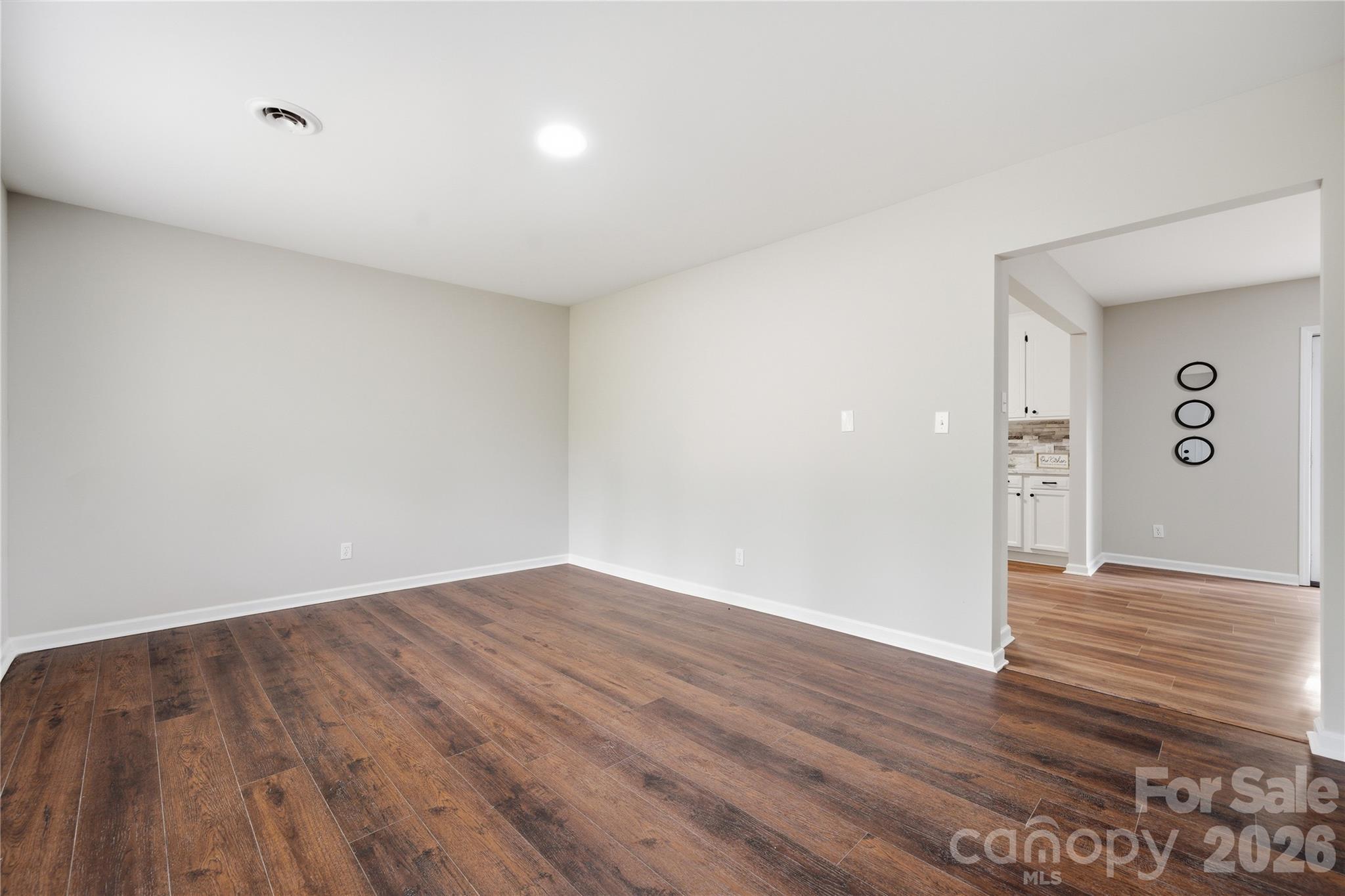 3285 Douglas Way Lane — Lancaster