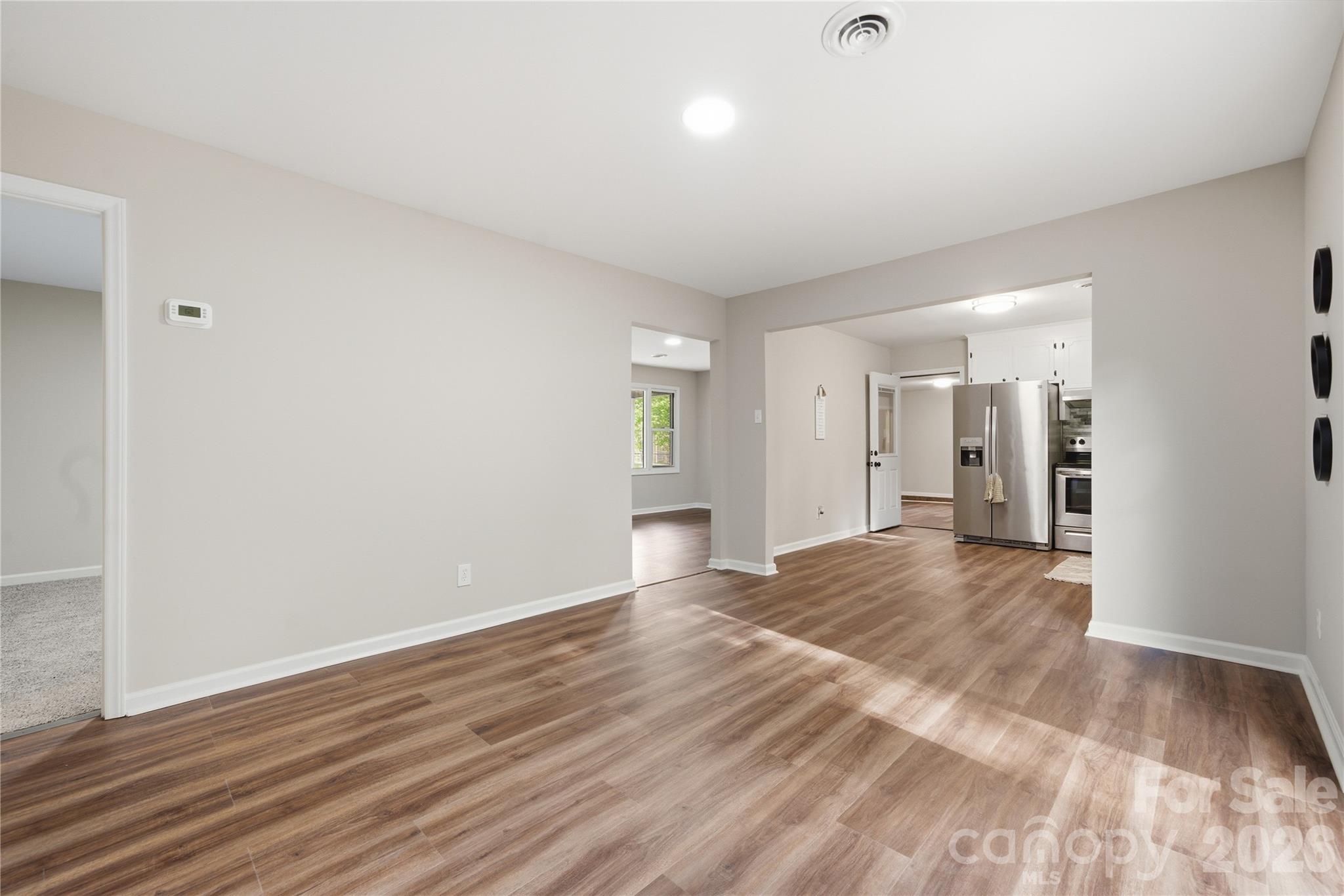 3285 Douglas Way Lane — Lancaster