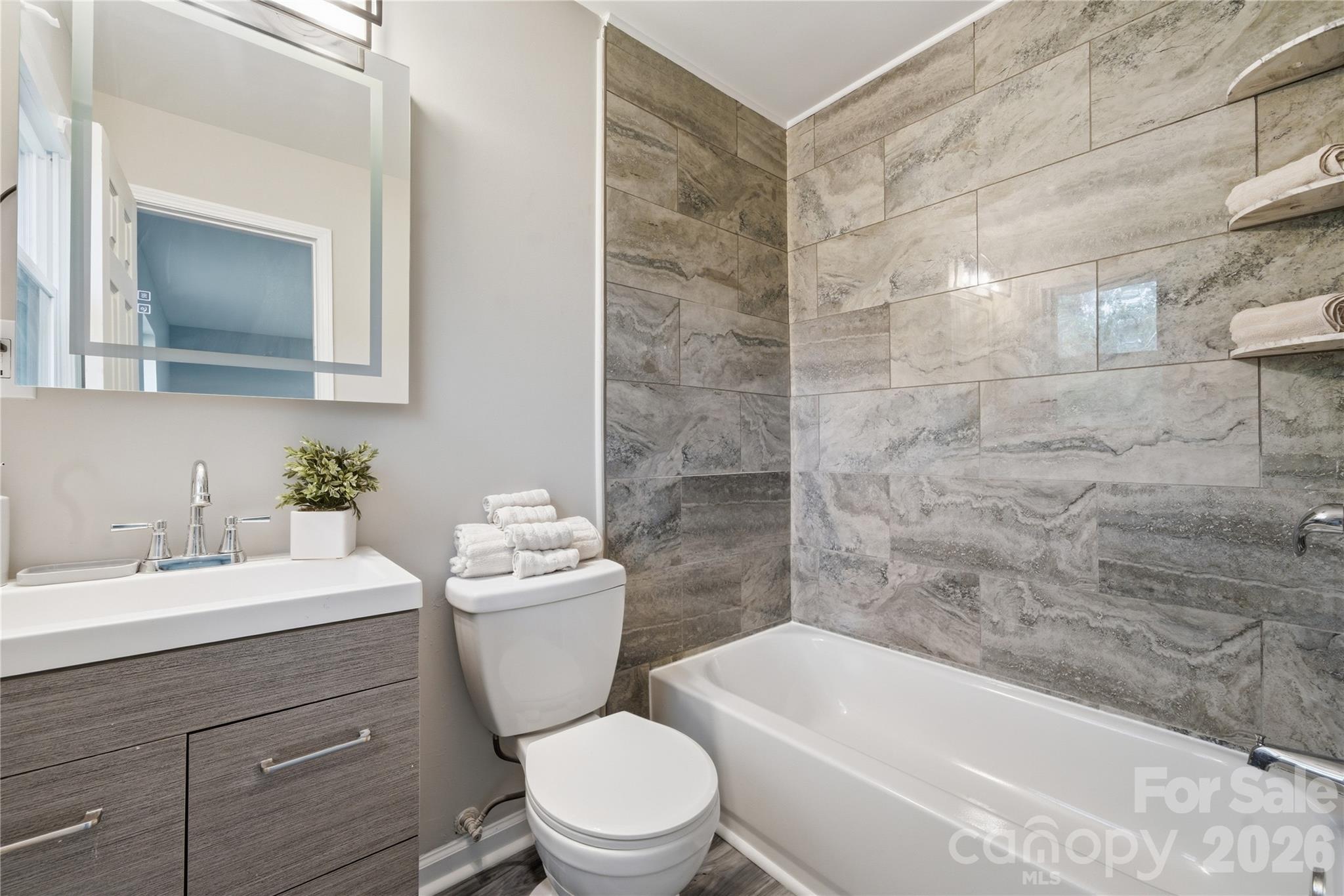 3285 Douglas Way Lane — Lancaster