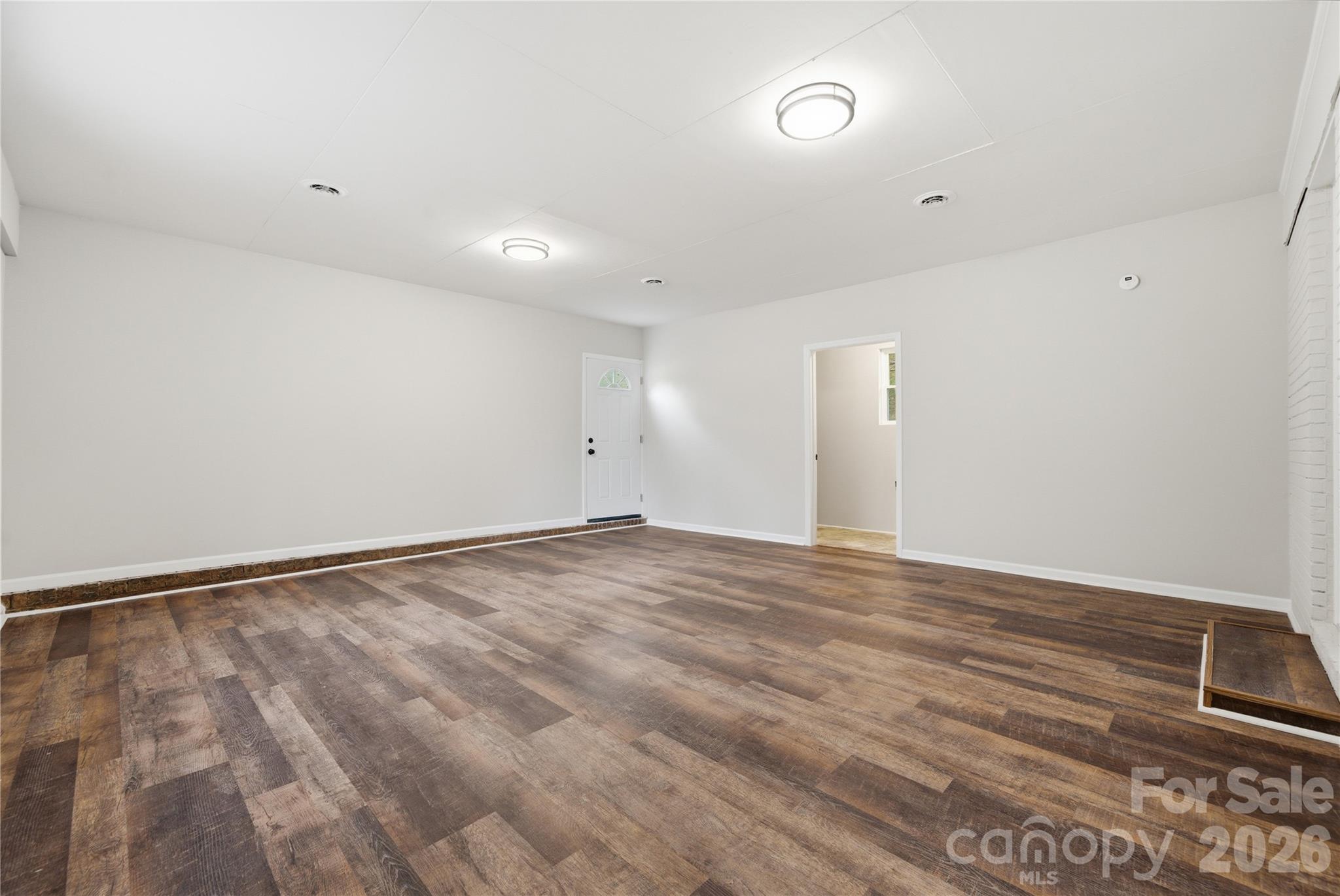 3285 Douglas Way Lane — Lancaster