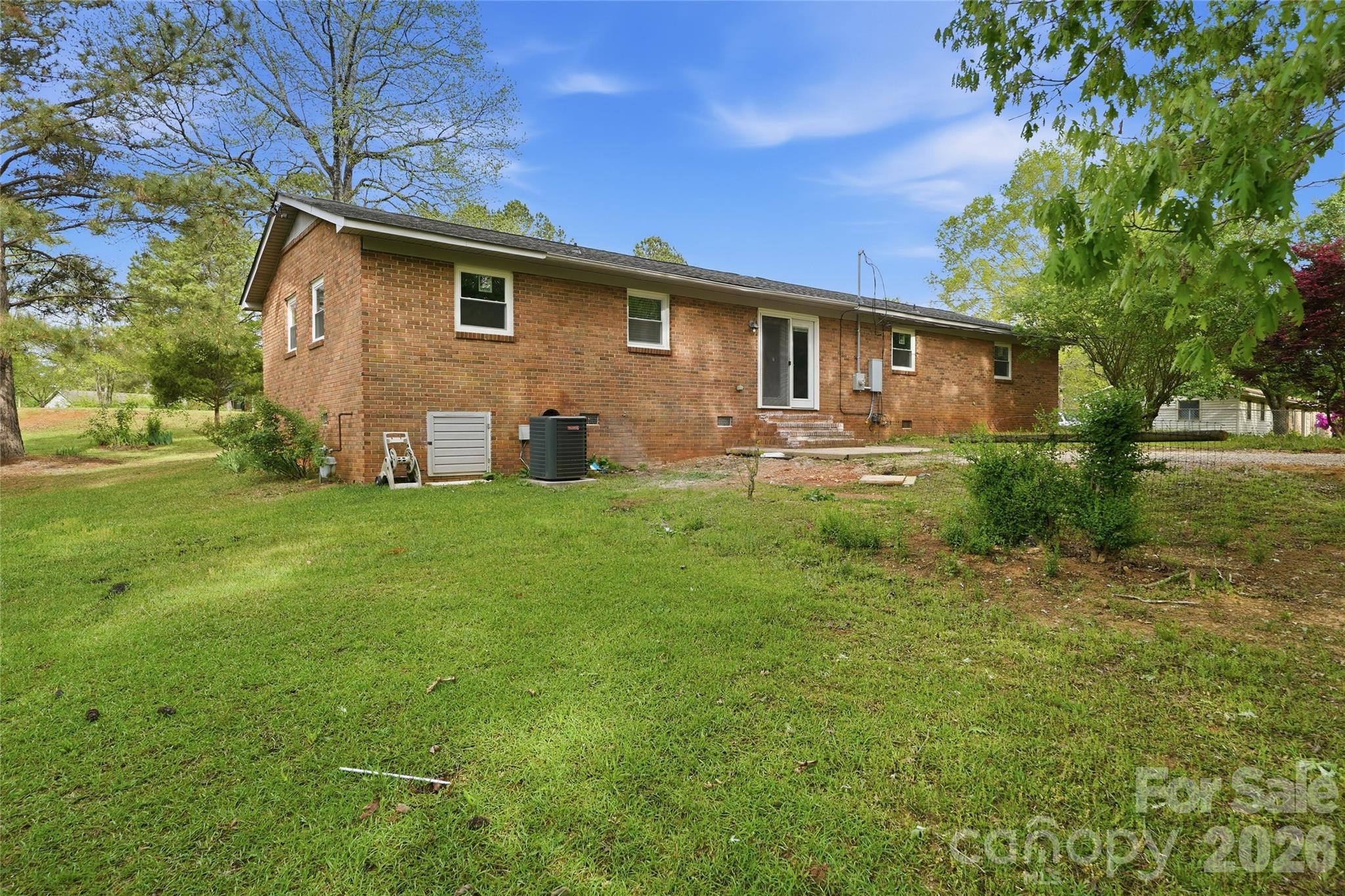 3285 Douglas Way Lane — Lancaster