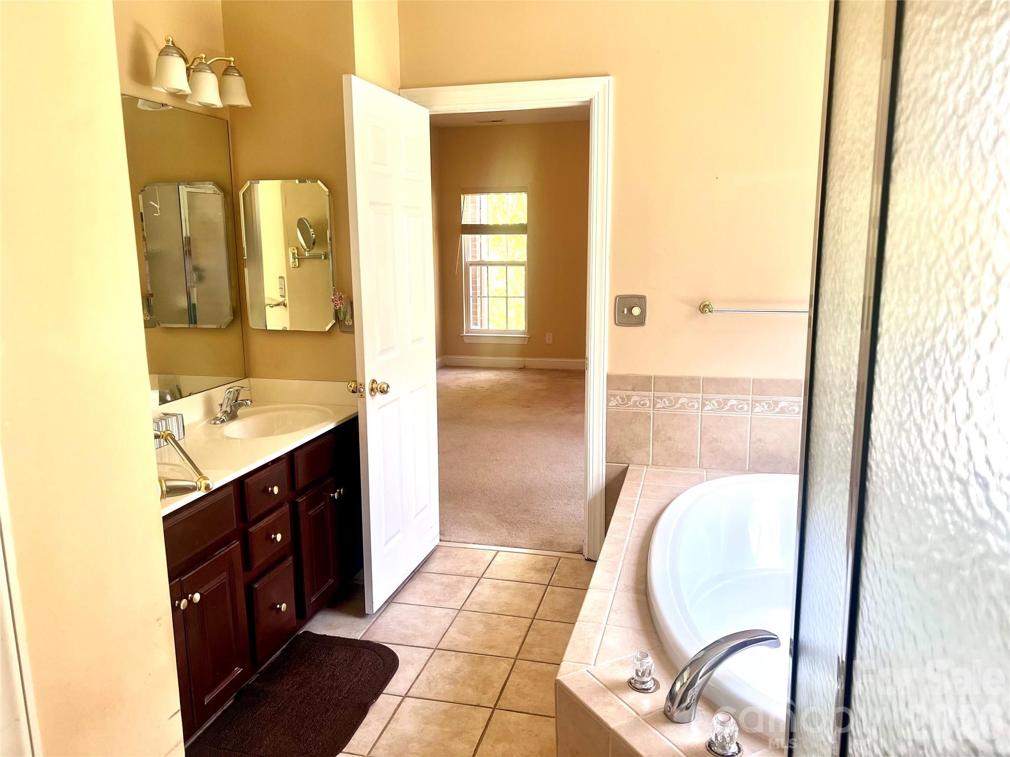 1273 Winged Foot Drive — Denver