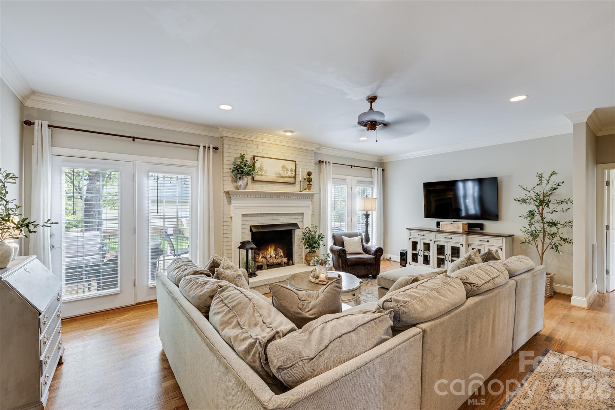 1004 Ashley Place — Belmont
