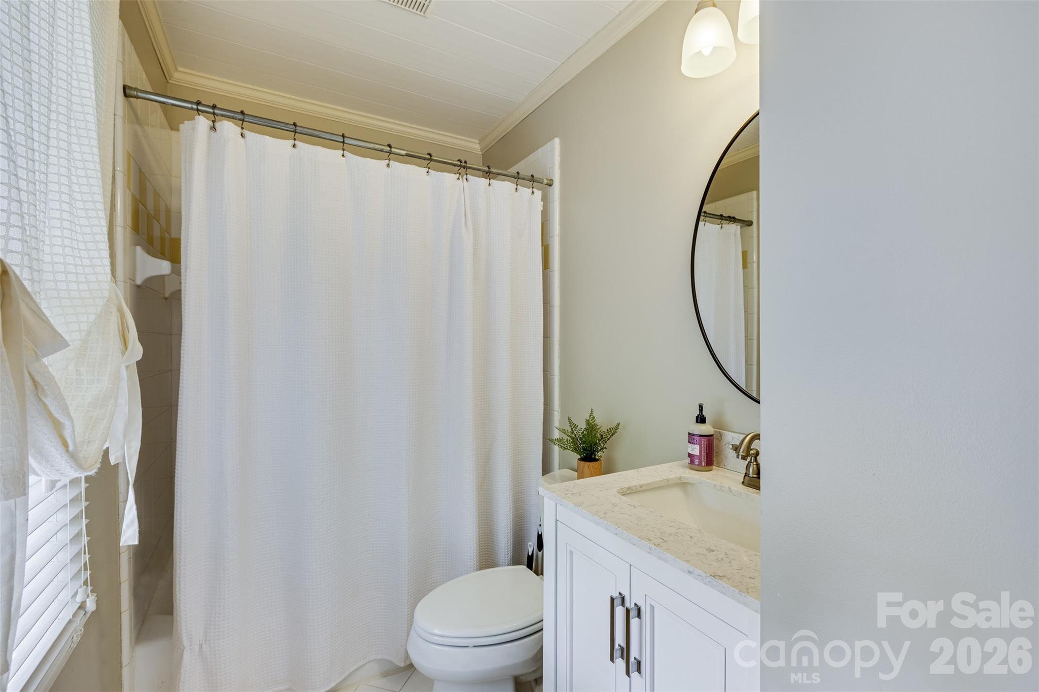 1004 Ashley Place — Belmont