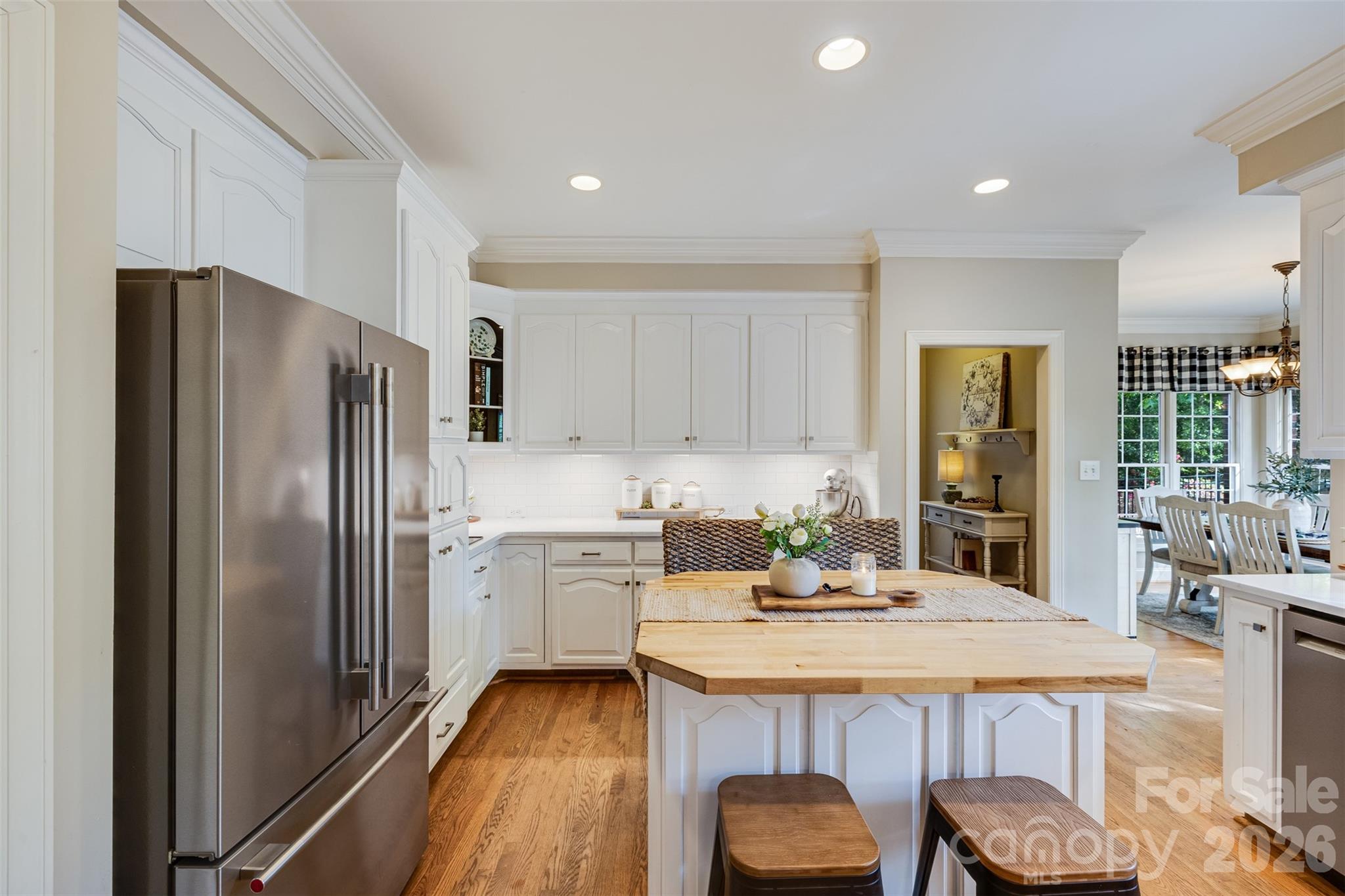 1004 Ashley Place — Belmont