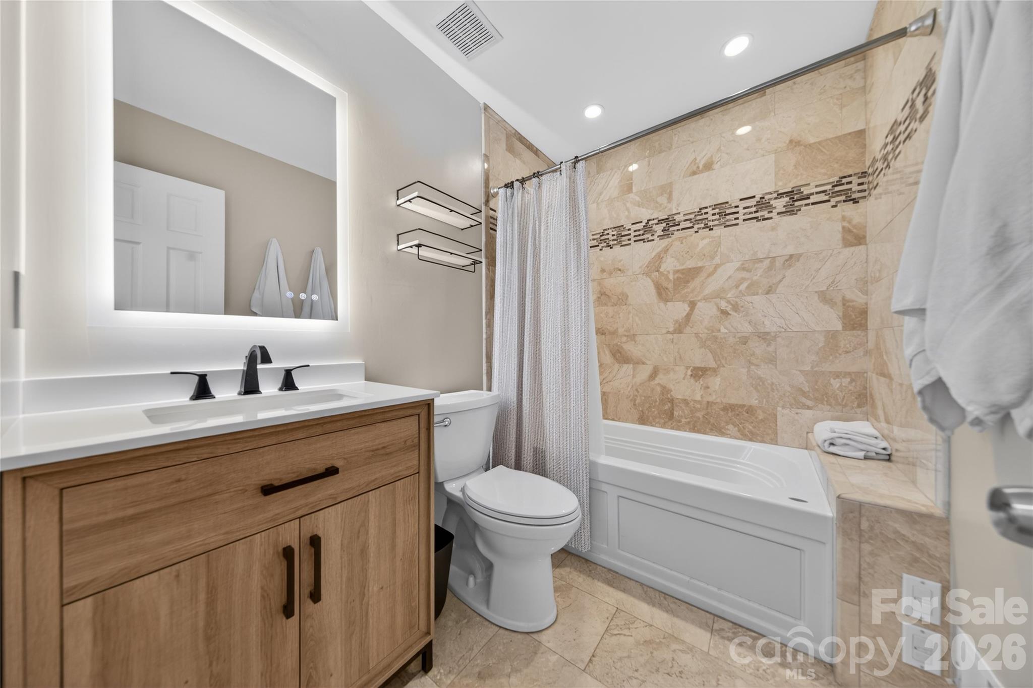 16118 Tana Tea Circle — Tega Cay
