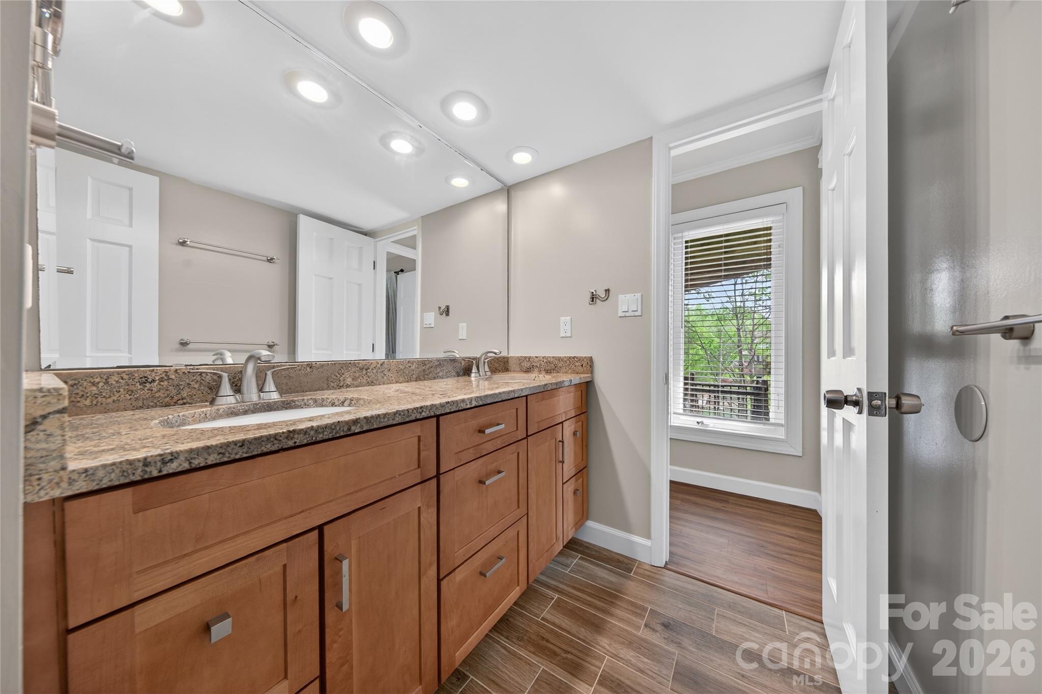 16118 Tana Tea Circle — Tega Cay