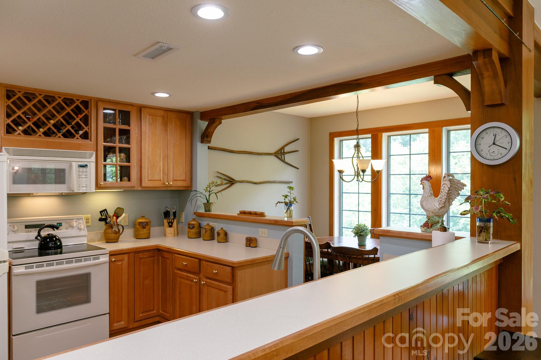 222 Creekside Way #D/202 — Burnsville