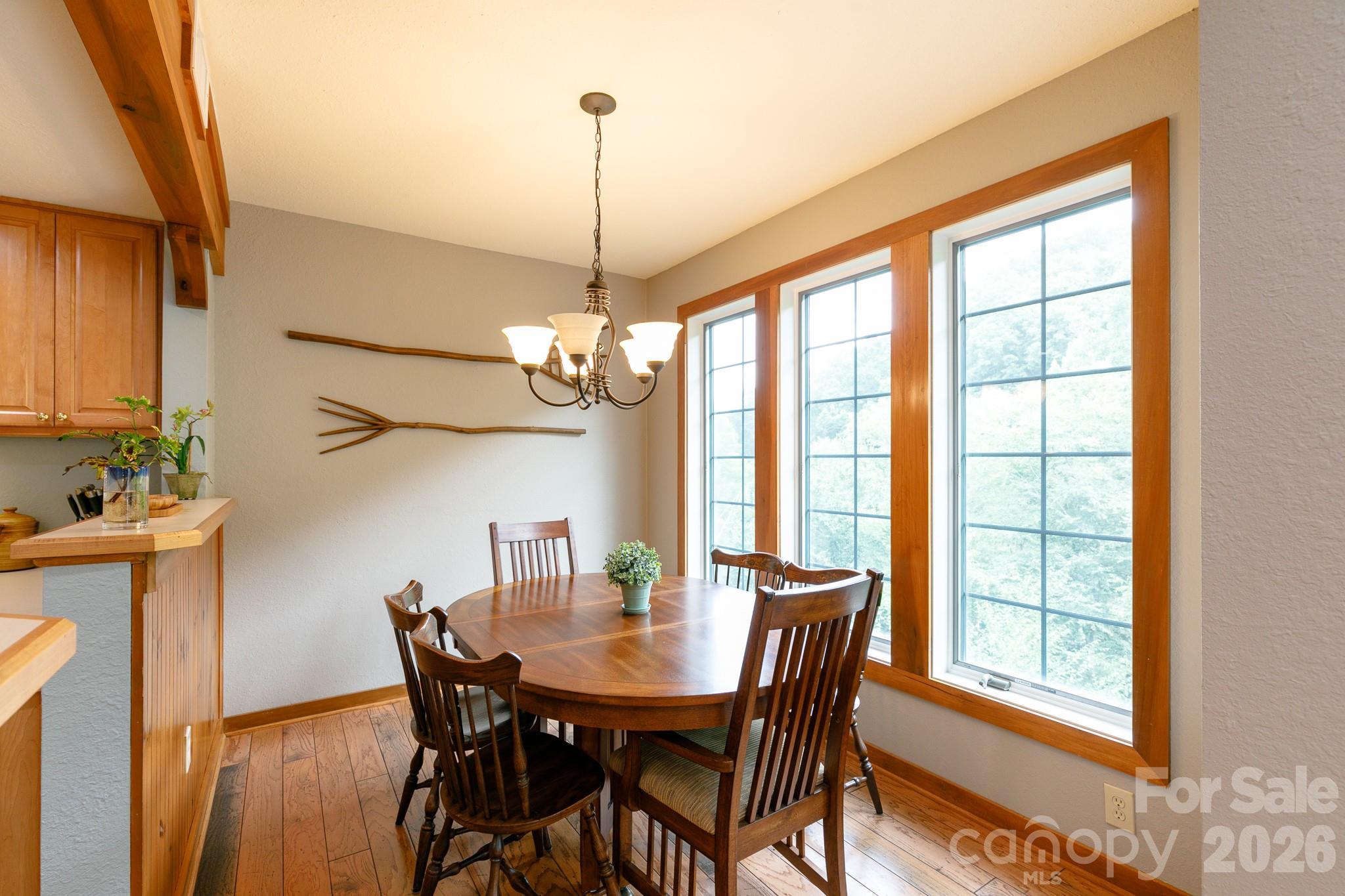 222 Creekside Way #D/202 — Burnsville
