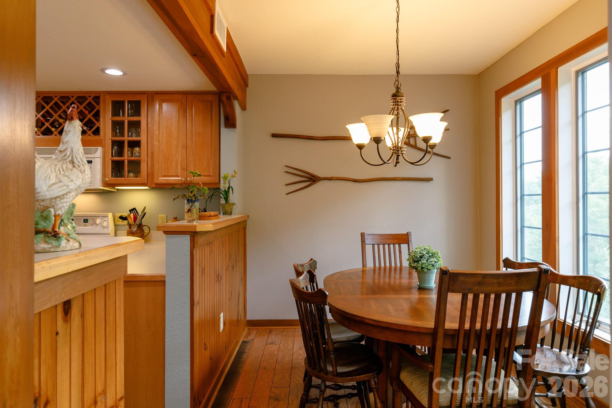 222 Creekside Way #D/202 — Burnsville