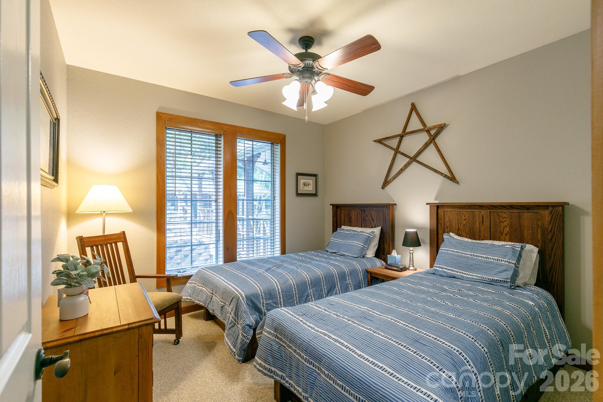 222 Creekside Way #D/202 — Burnsville