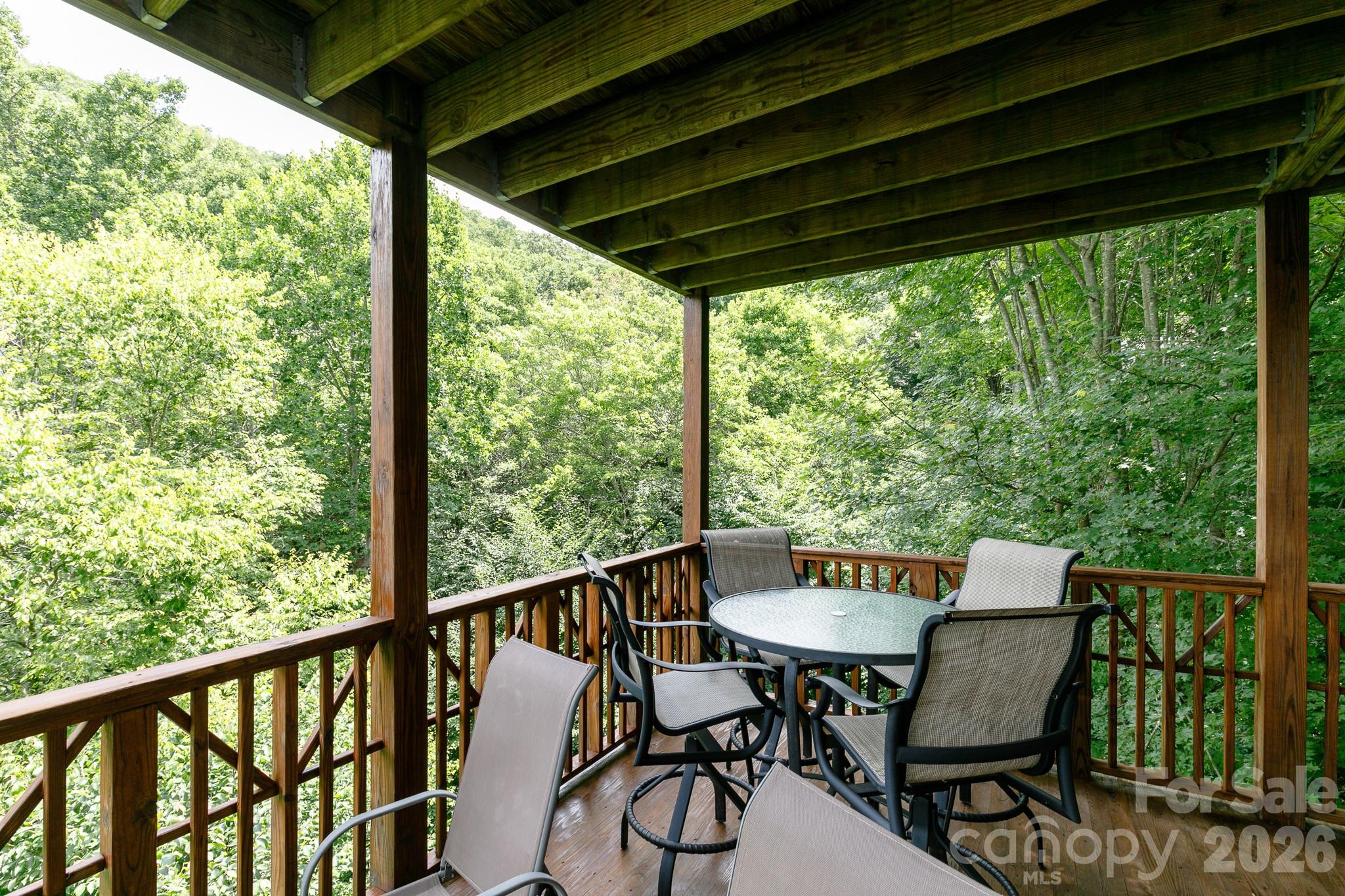 222 Creekside Way #D/202 — Burnsville