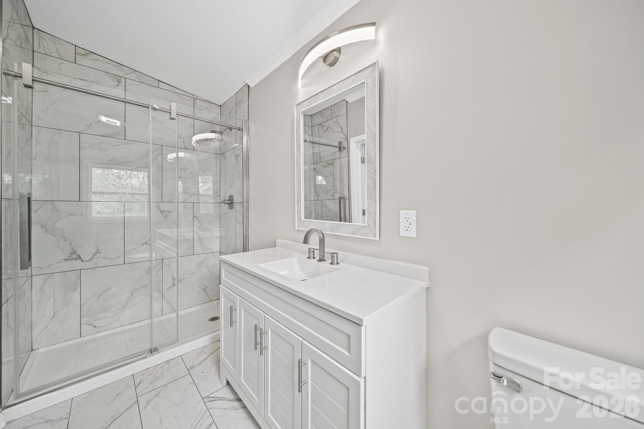 8592 Amanda Lane — Norwood