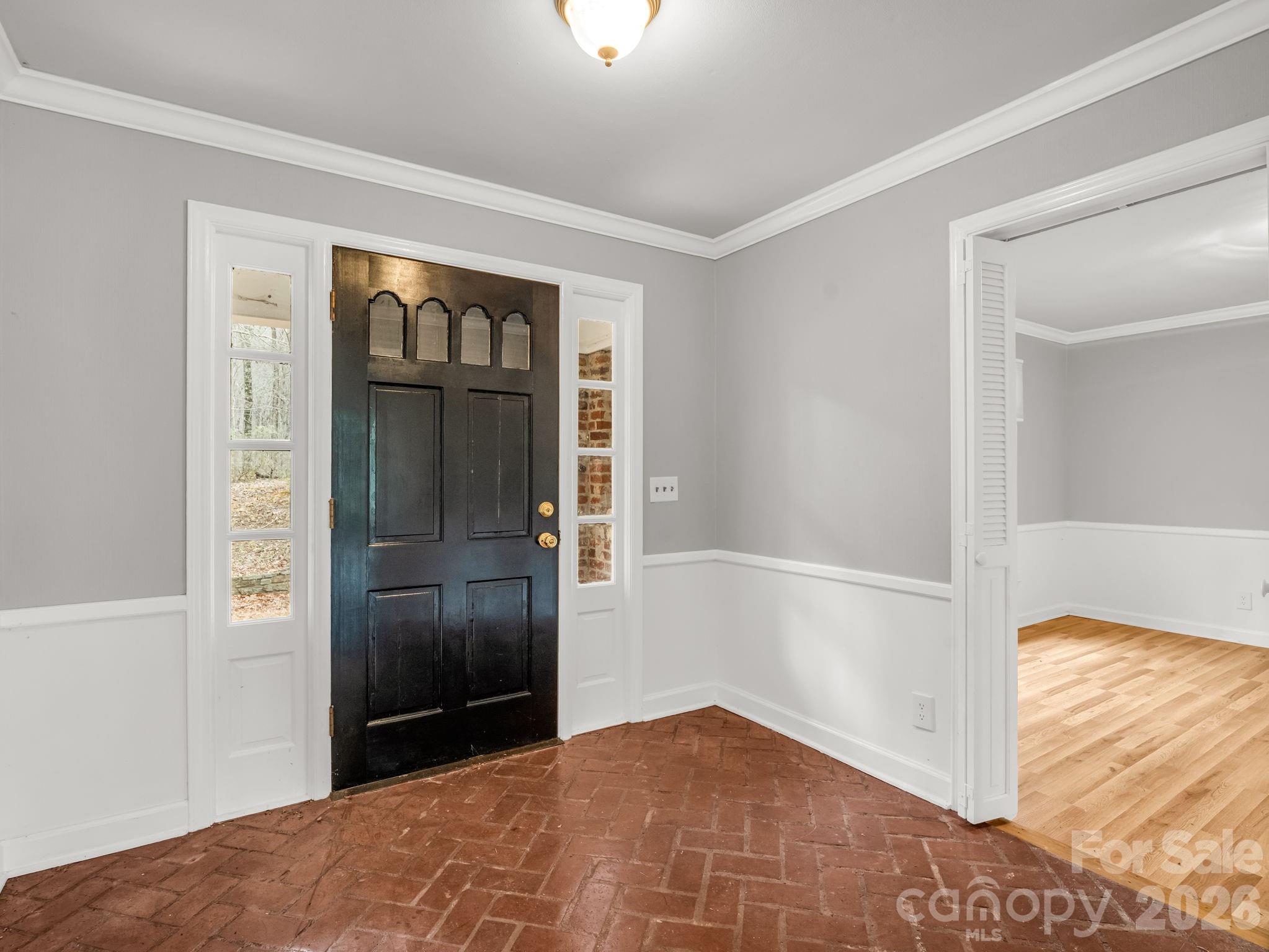 117 Hummingbird Lane — Columbus