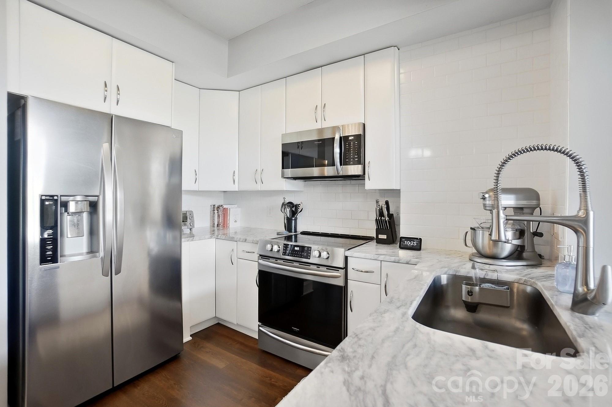 1320 Fillmore Avenue #403 — Charlotte
