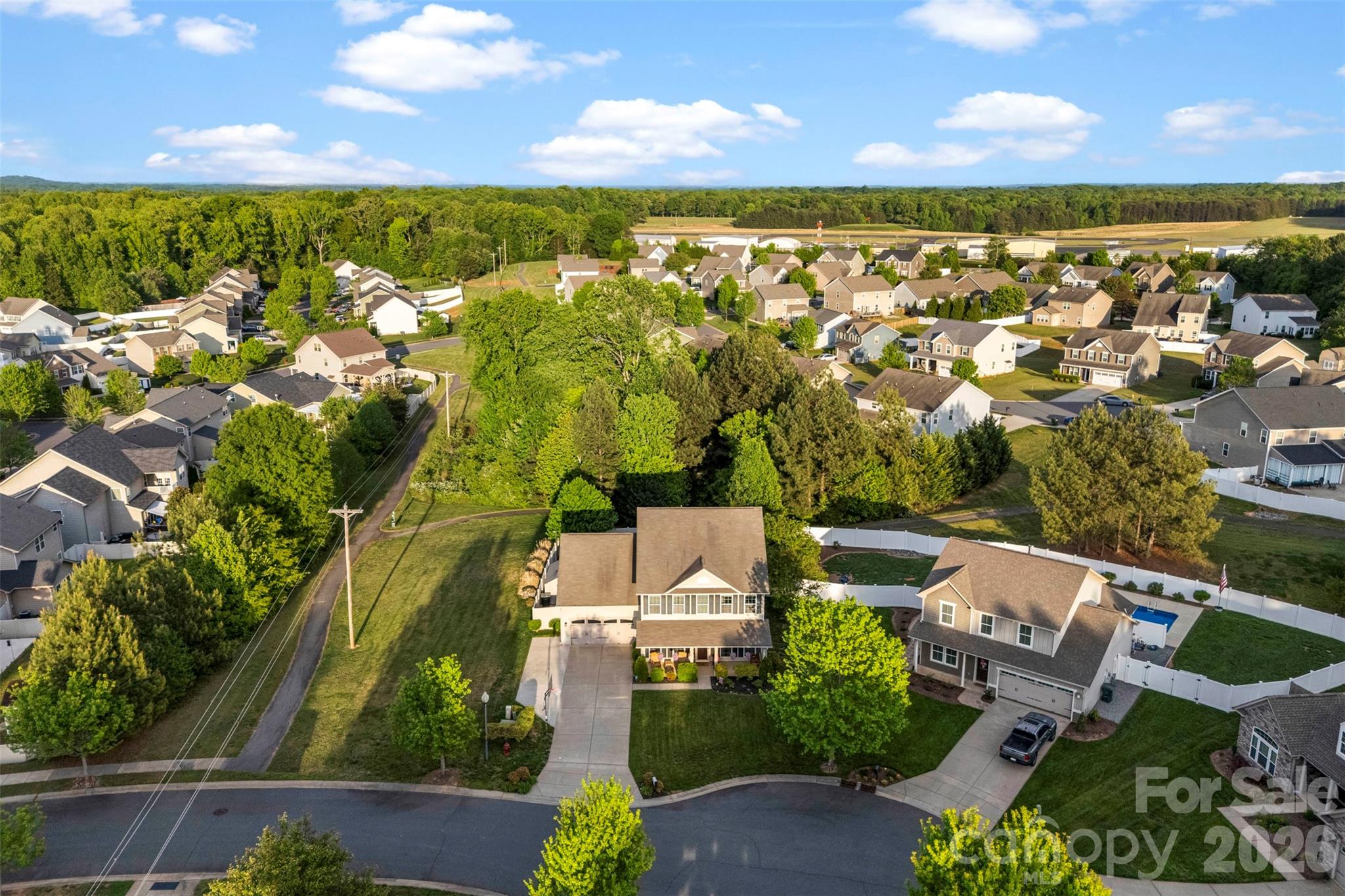 709 Heddington Court — Gastonia