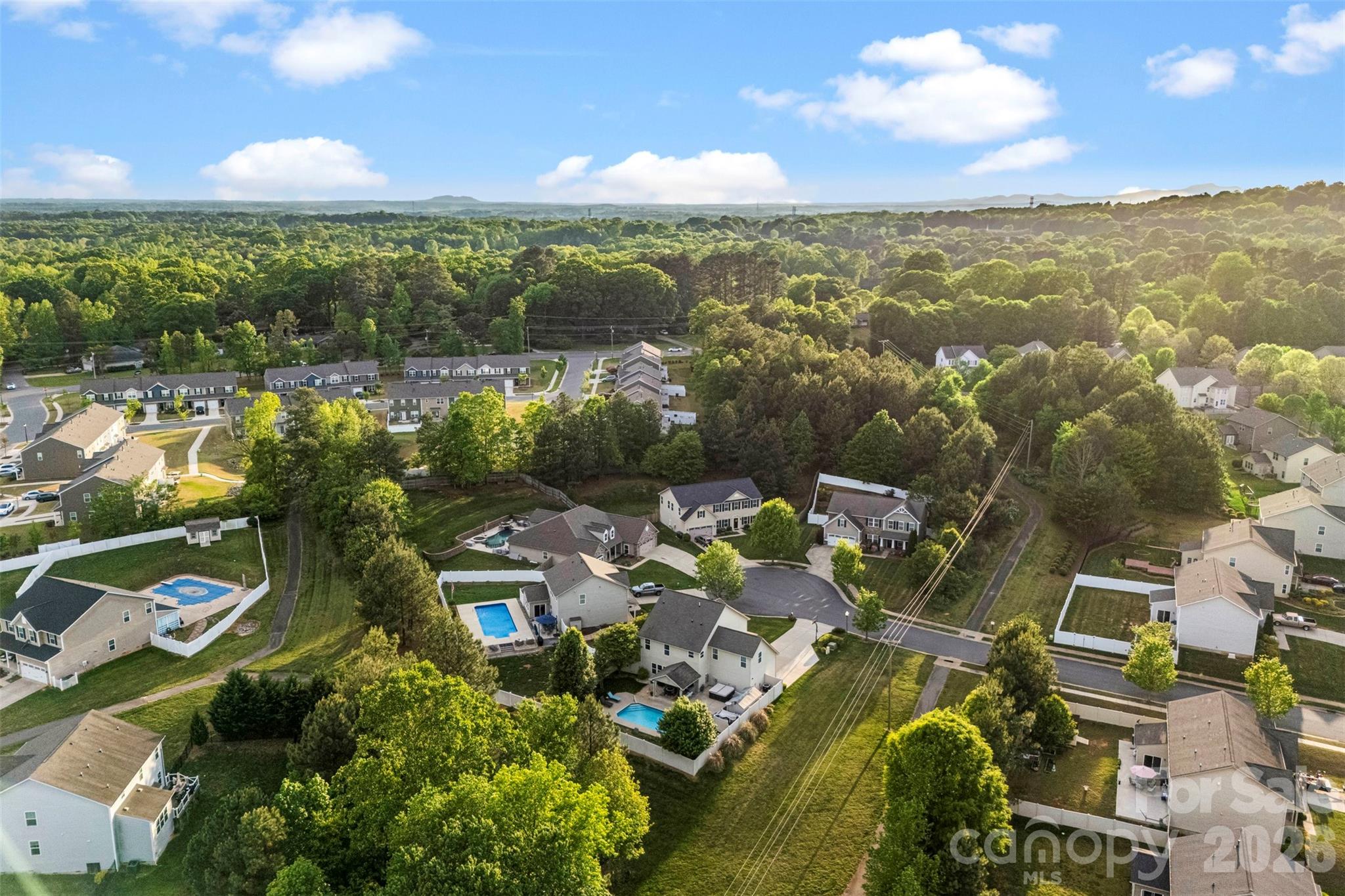 709 Heddington Court — Gastonia