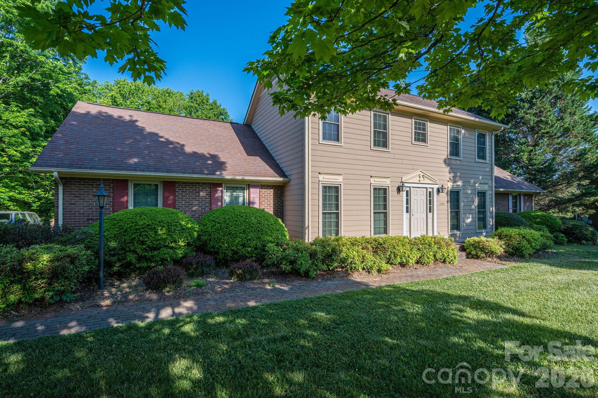 1520 Stableview Drive — Gastonia