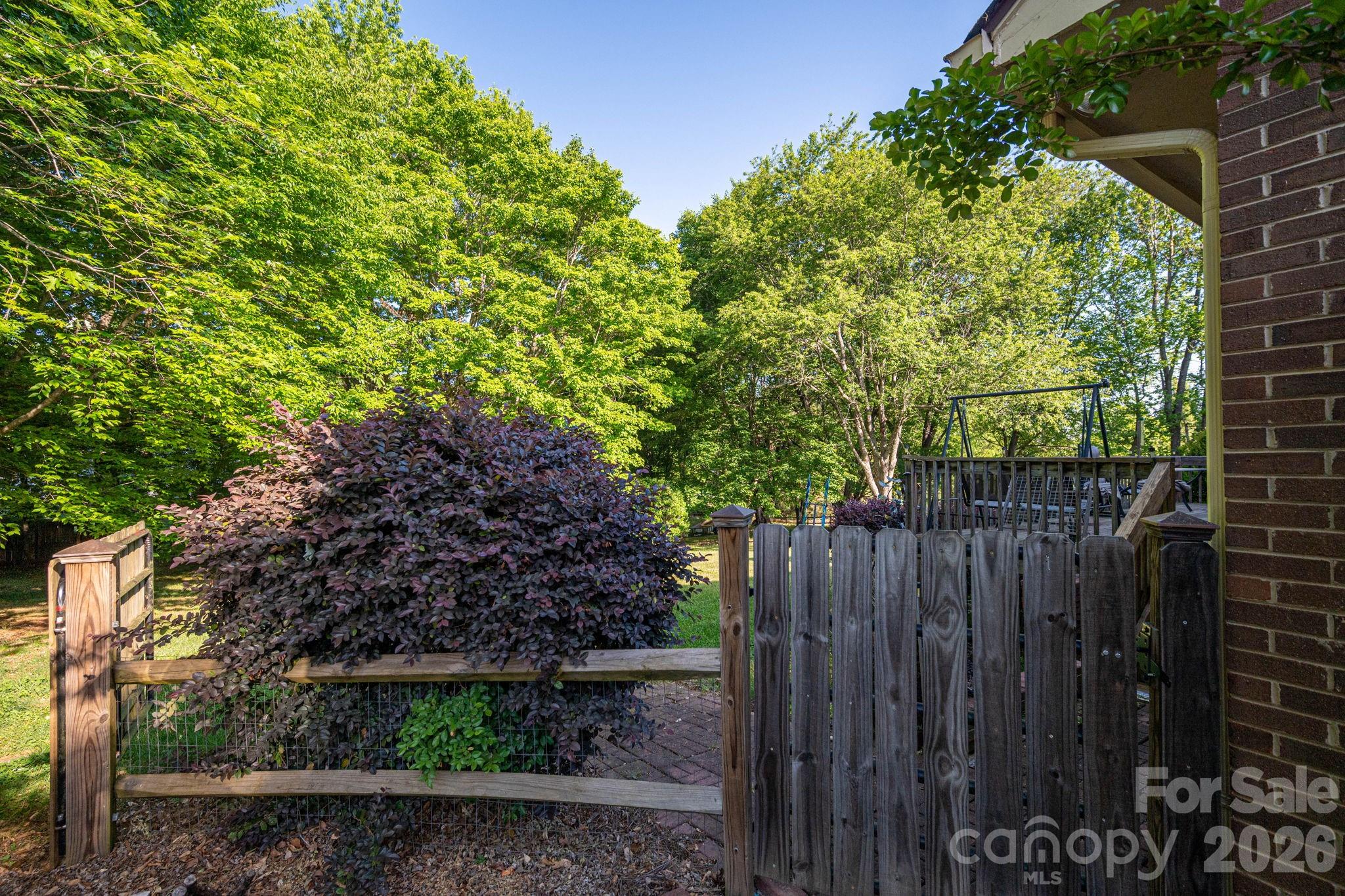 1520 Stableview Drive — Gastonia