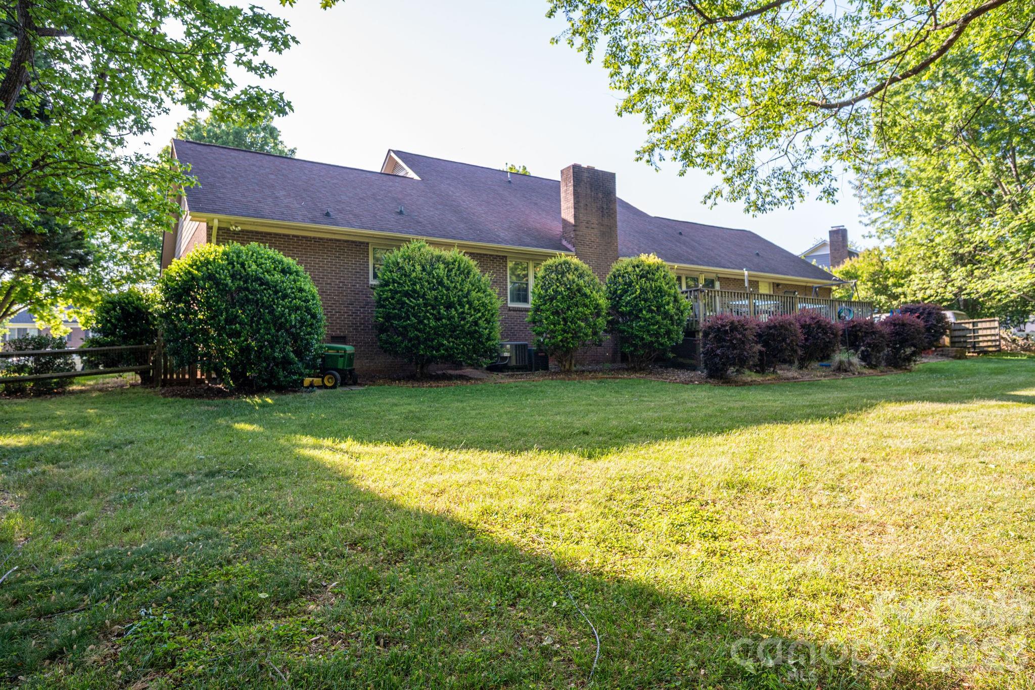 1520 Stableview Drive — Gastonia