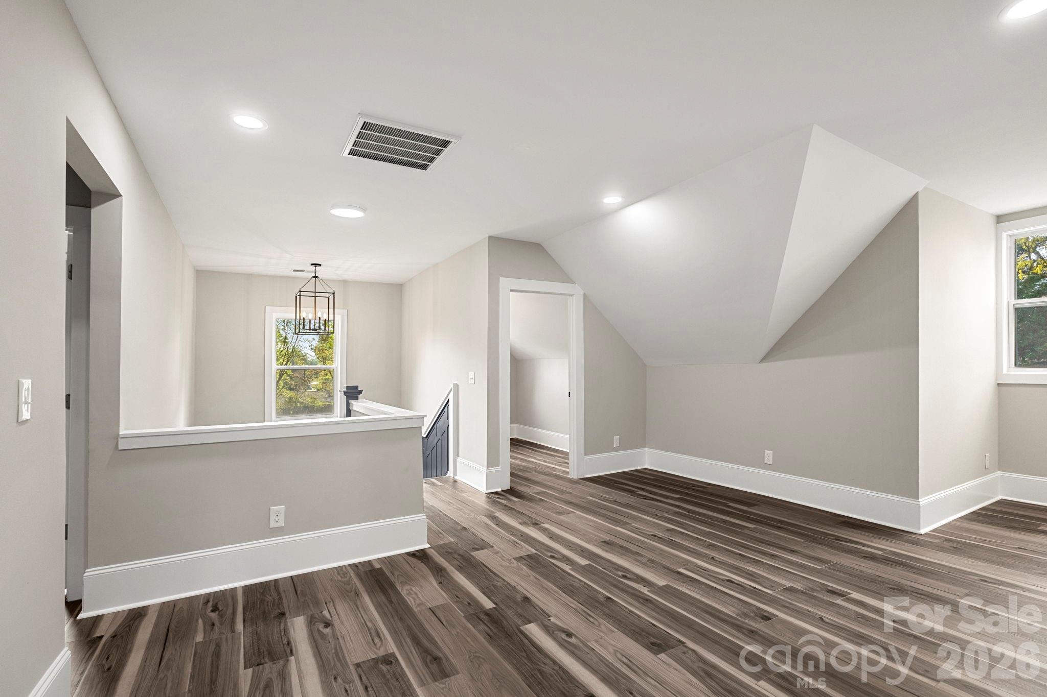 918 N New Hope Road — Gastonia