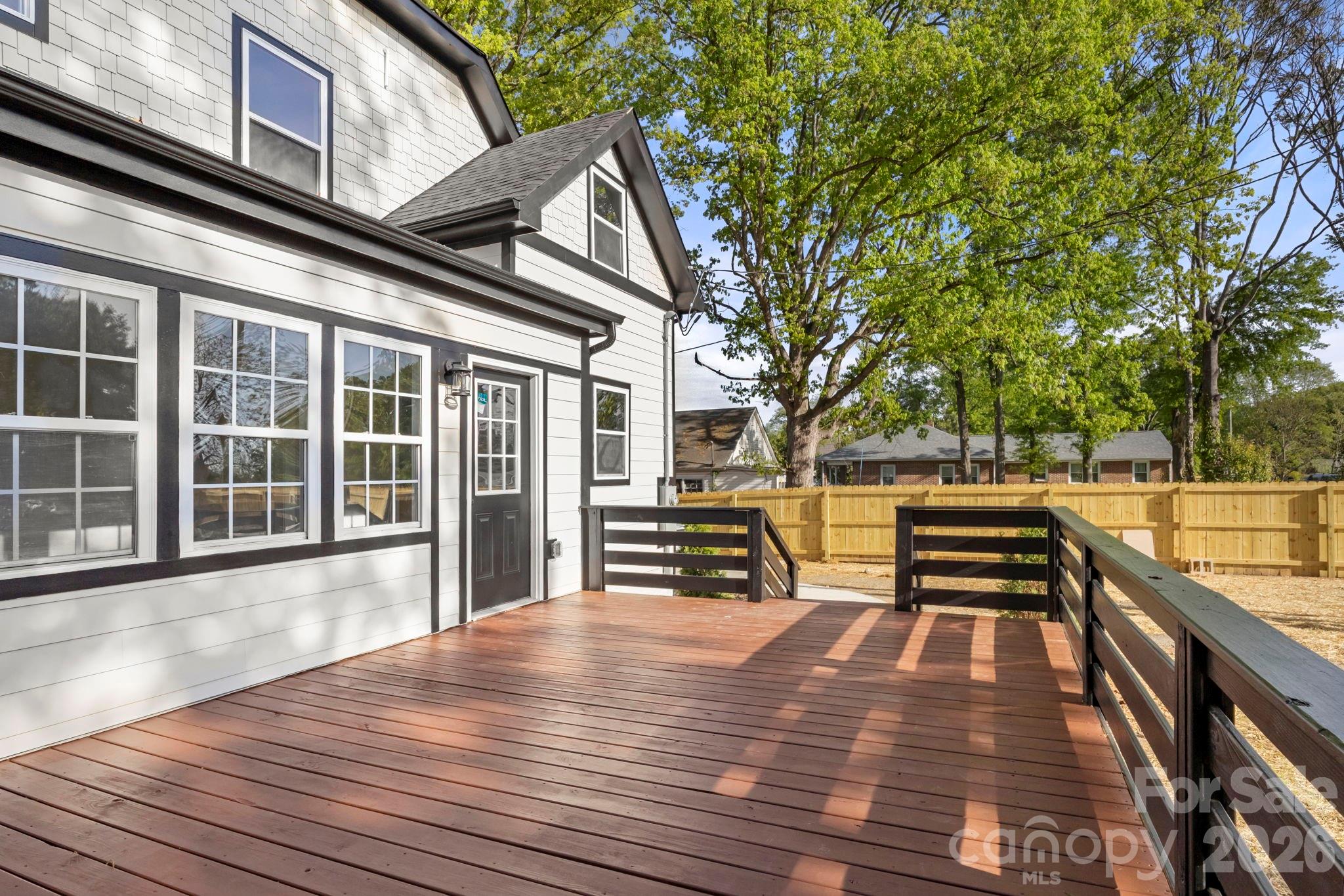 918 N New Hope Road — Gastonia