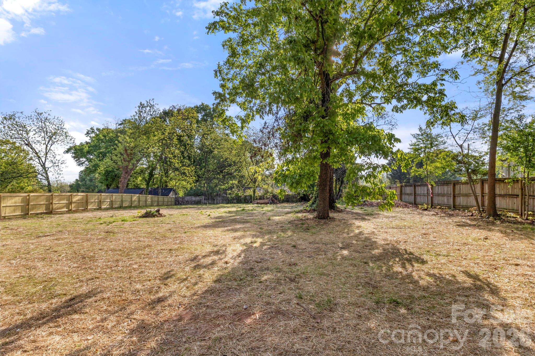 918 N New Hope Road — Gastonia