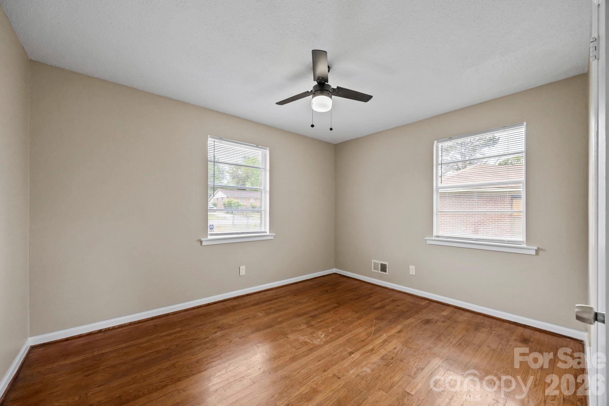 219 Dixon Drive — Columbia