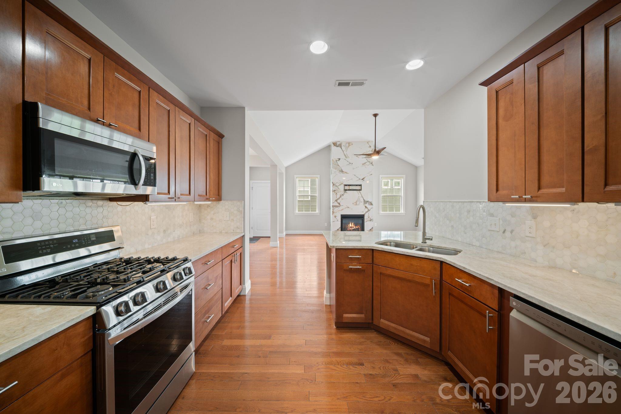 14 Rose Creek Road — Leicester