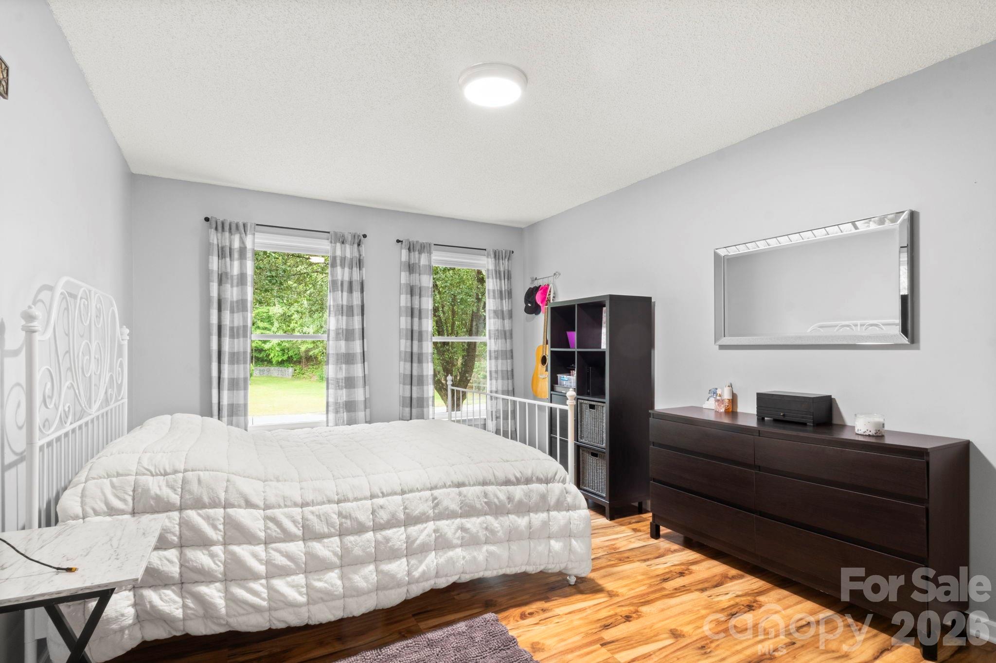 516 Majestic Court SE — Concord
