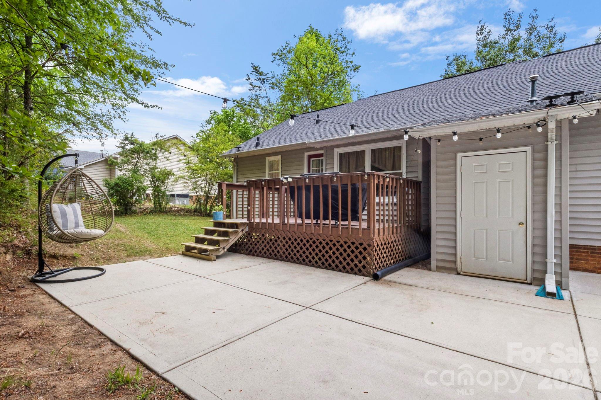 516 Majestic Court SE — Concord