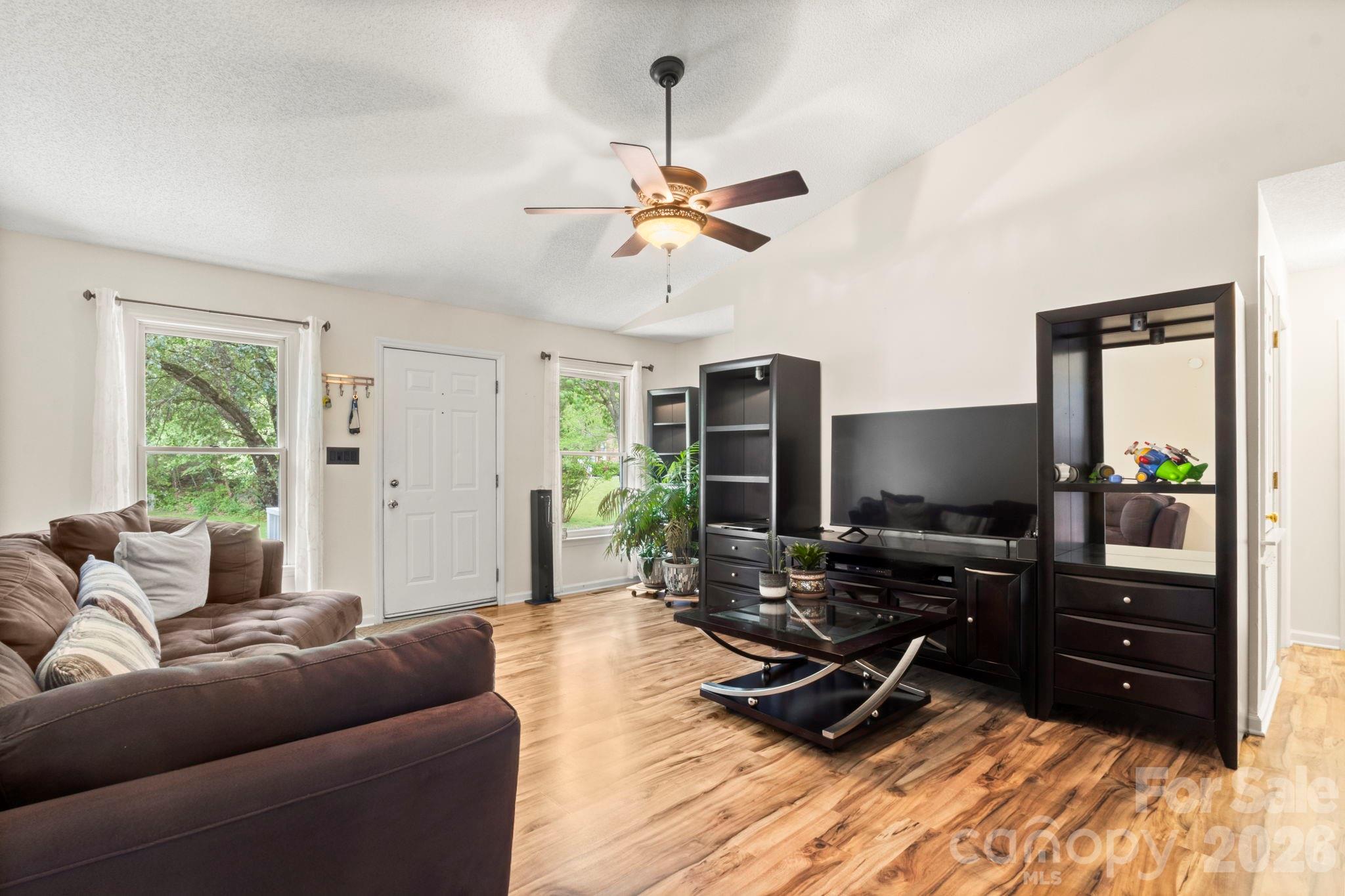 516 Majestic Court SE — Concord