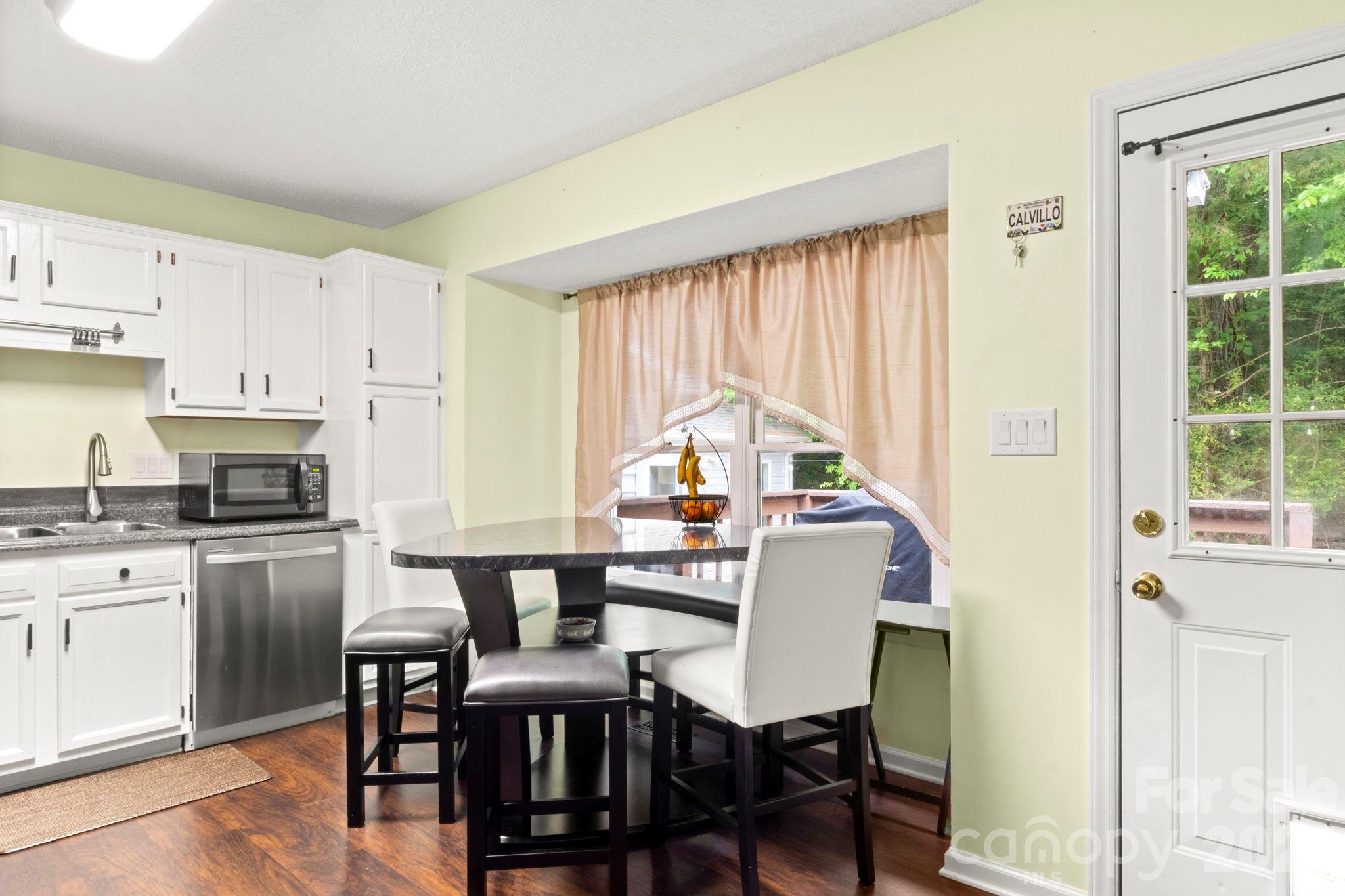 516 Majestic Court SE — Concord