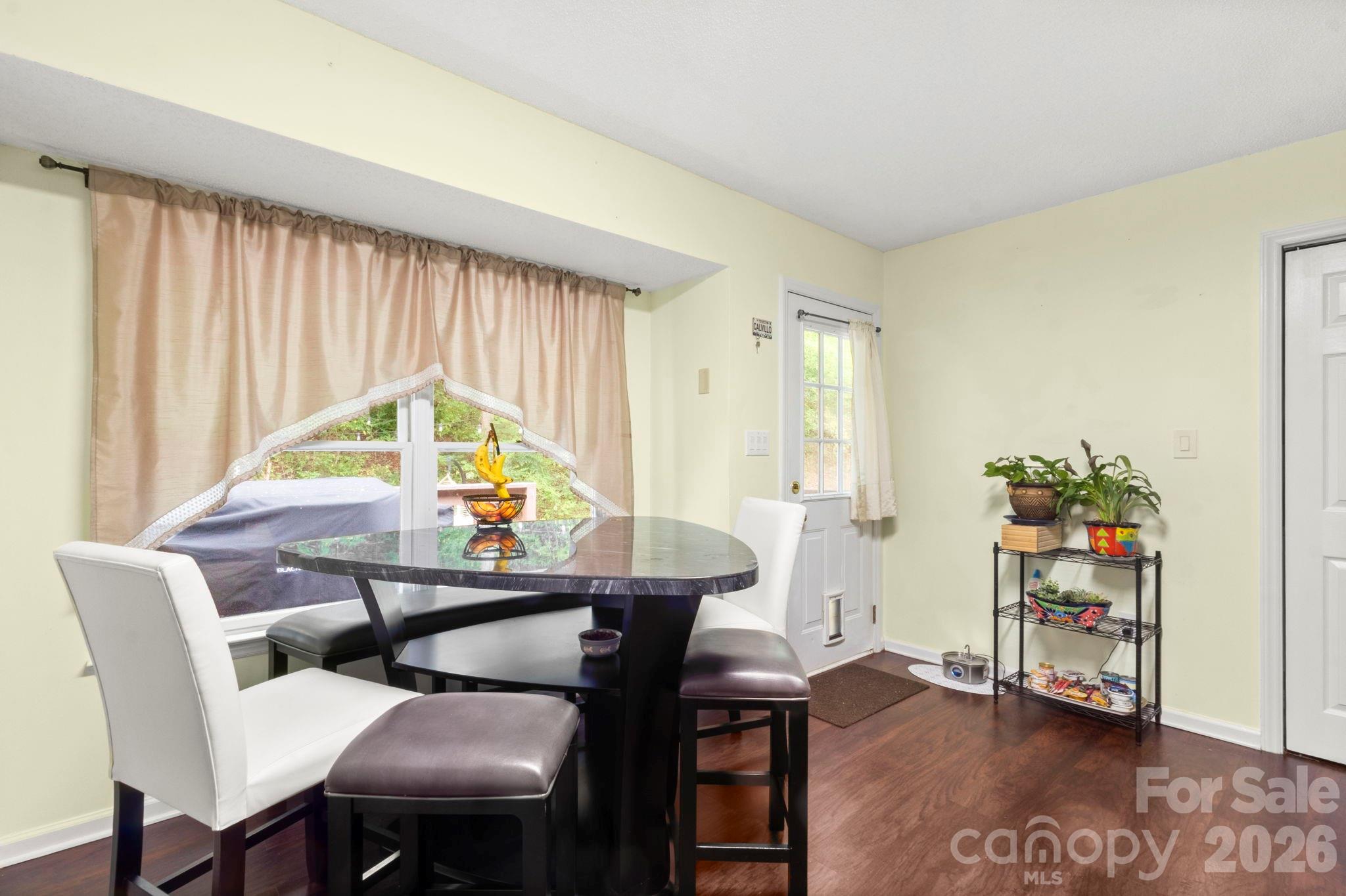 516 Majestic Court SE — Concord