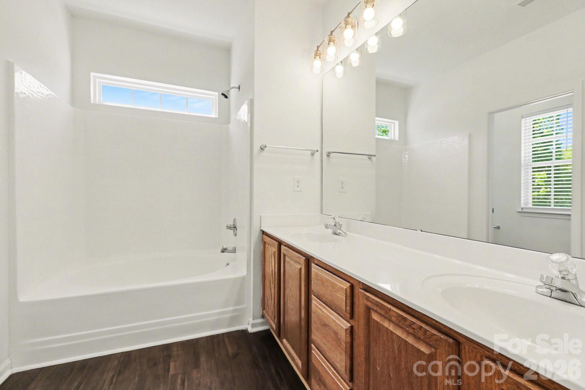 4134 Vance Road N — Huntersville