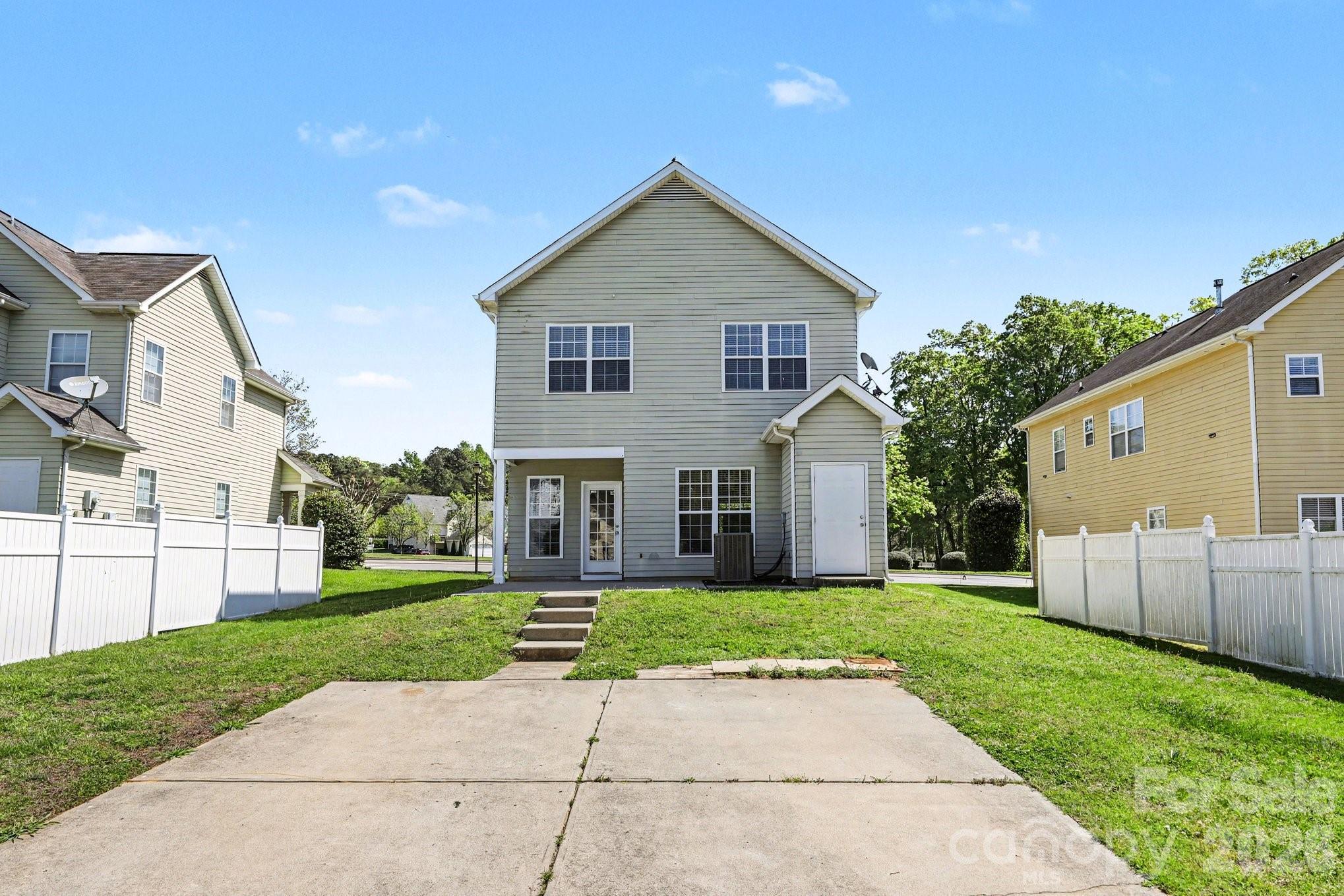 4134 Vance Road N — Huntersville
